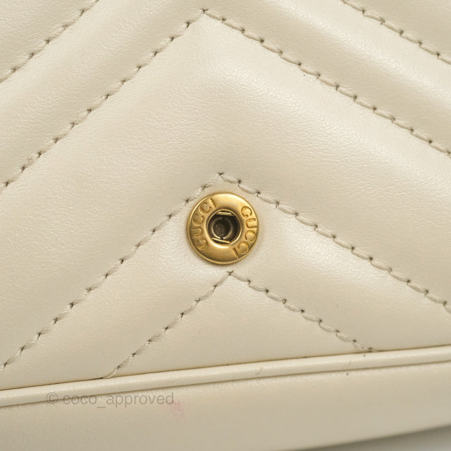 Gucci GG Marmont Matelassé Leather Super Mini Bag Ivory