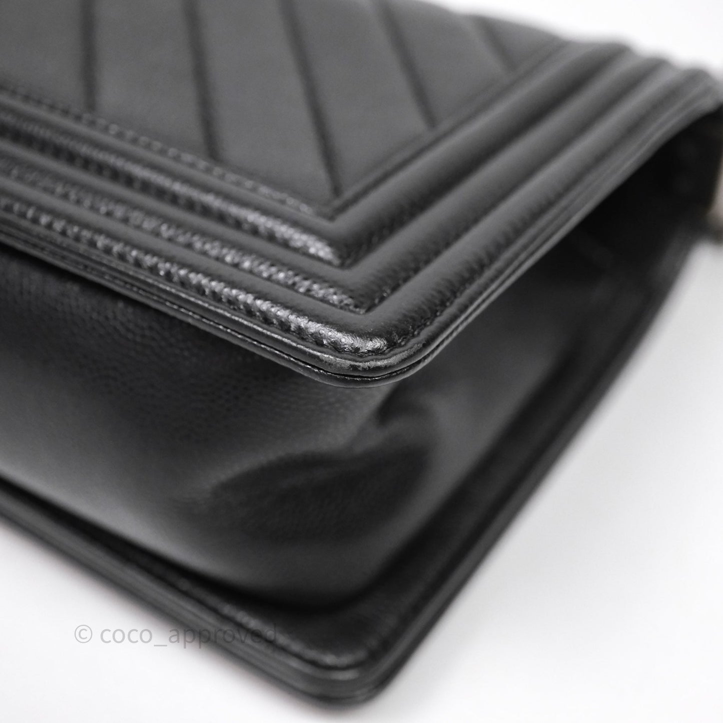 Chanel Medium Boy Chevron Black Caviar Ruthenium Hardware