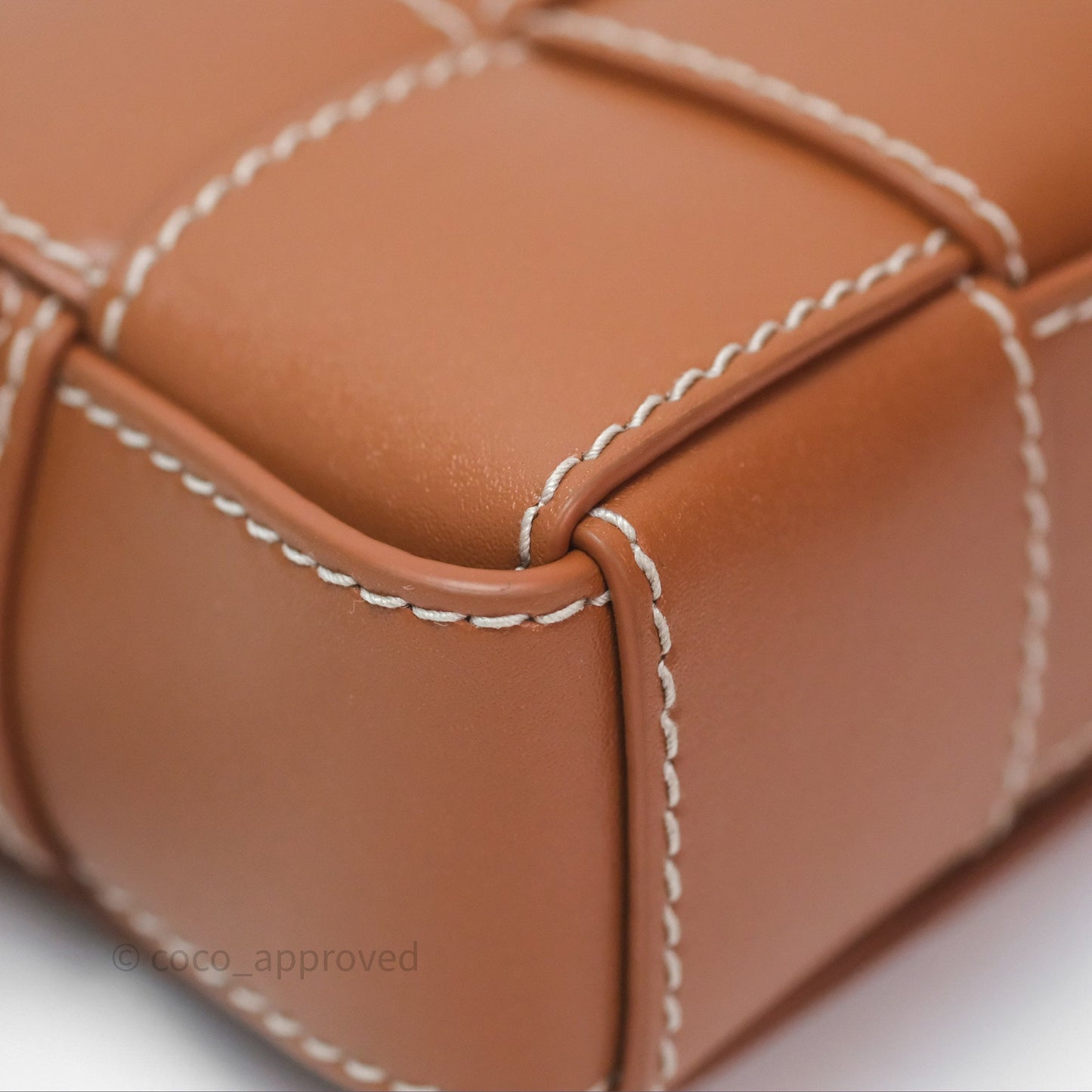 Bottega Veneta Cassette Belt Bag Intreccio Calfskin Wood/ Natural