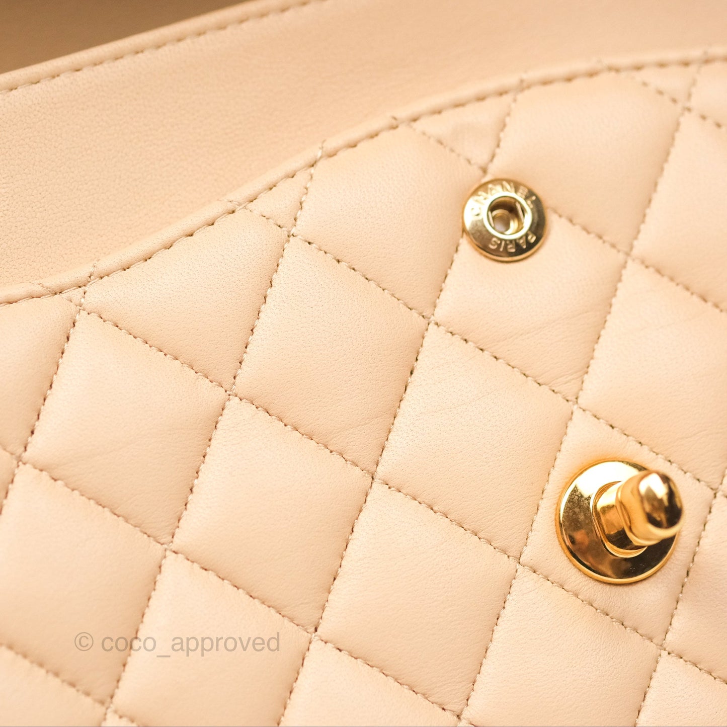 Chanel Classic M/L Medium Flap Quilted Beige Lambskin Gold Hardware