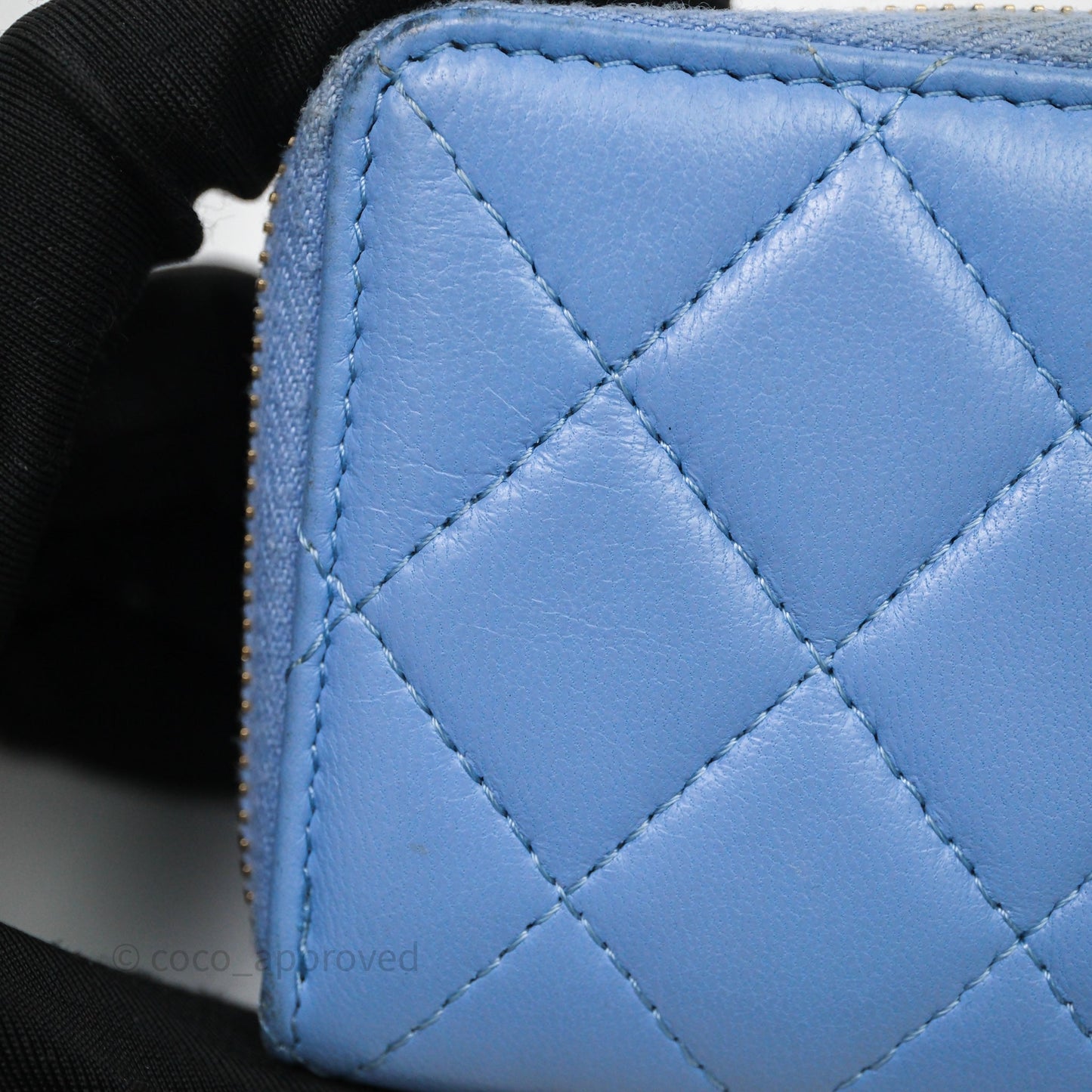Chanel Classic Zipped Coin Purse Blue Lambskin Gold Hardware