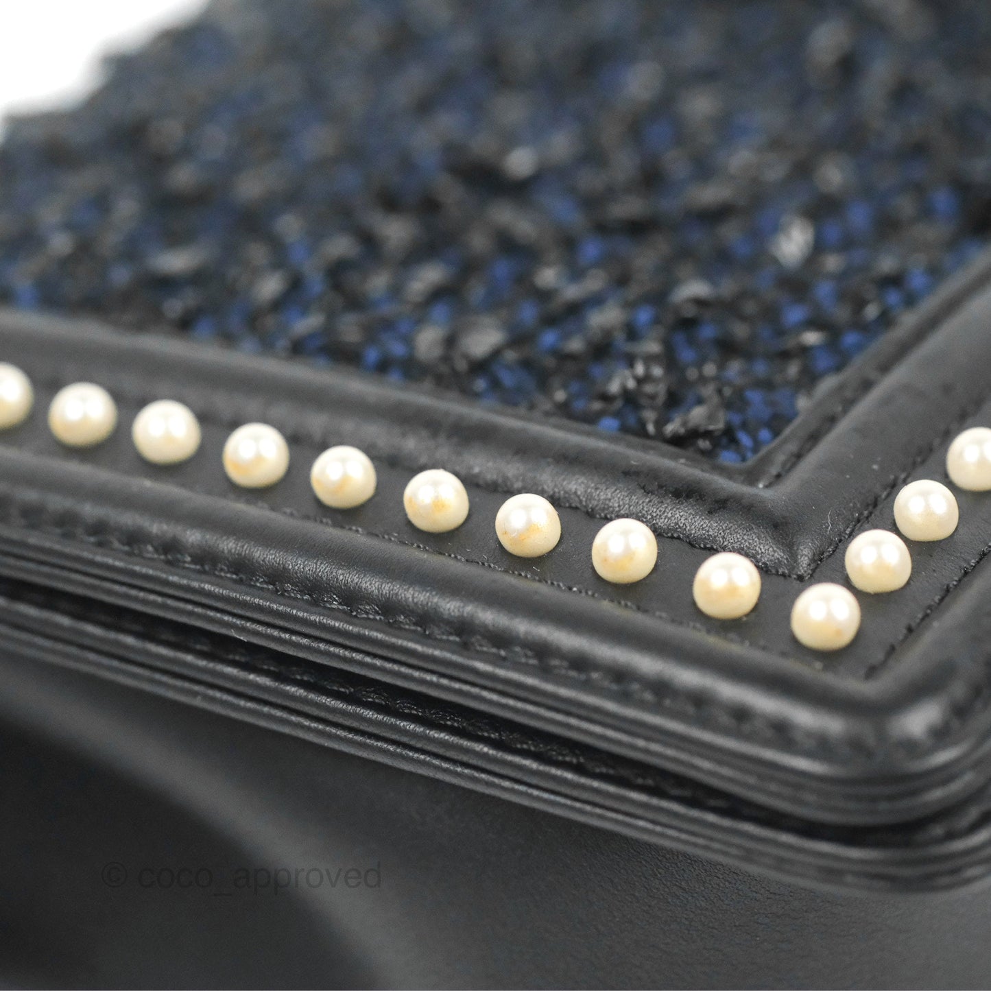 Chanel Medium Pearl Around Boy Black/Navy Tweed Gun Metal Hardware