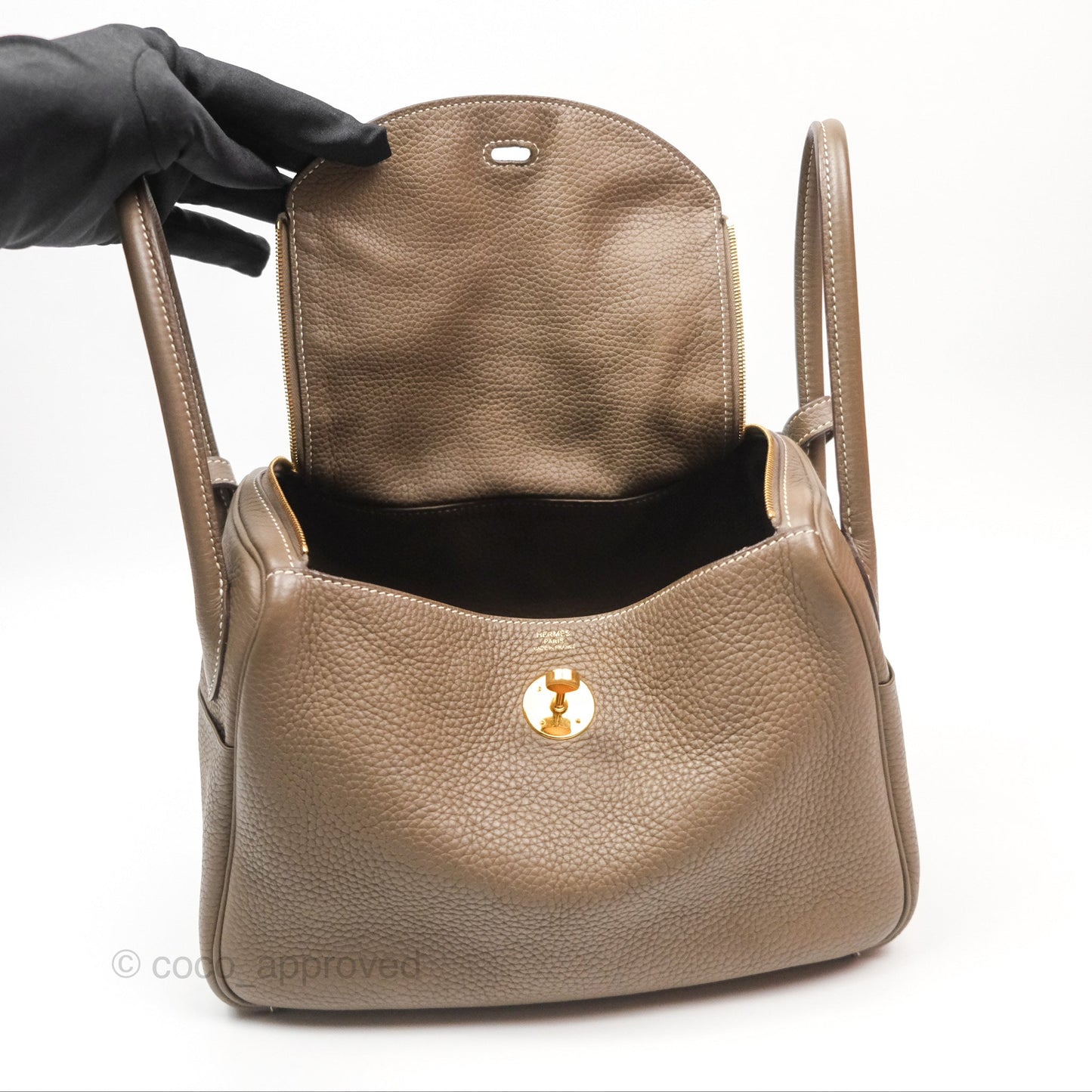Hermès Lindy 26 Etoupe 18 Taurillion Clemence Gold Hardware