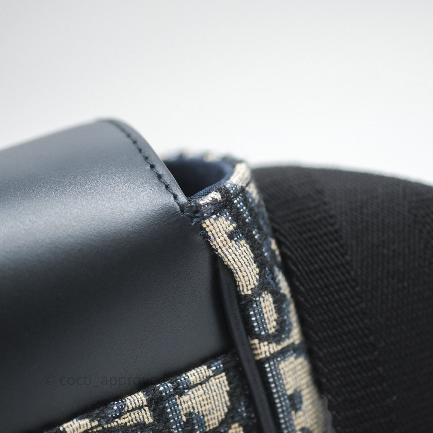Christian Dior Messenger Bag Smooth Calfskin Blue Dior Oblique Jacquard