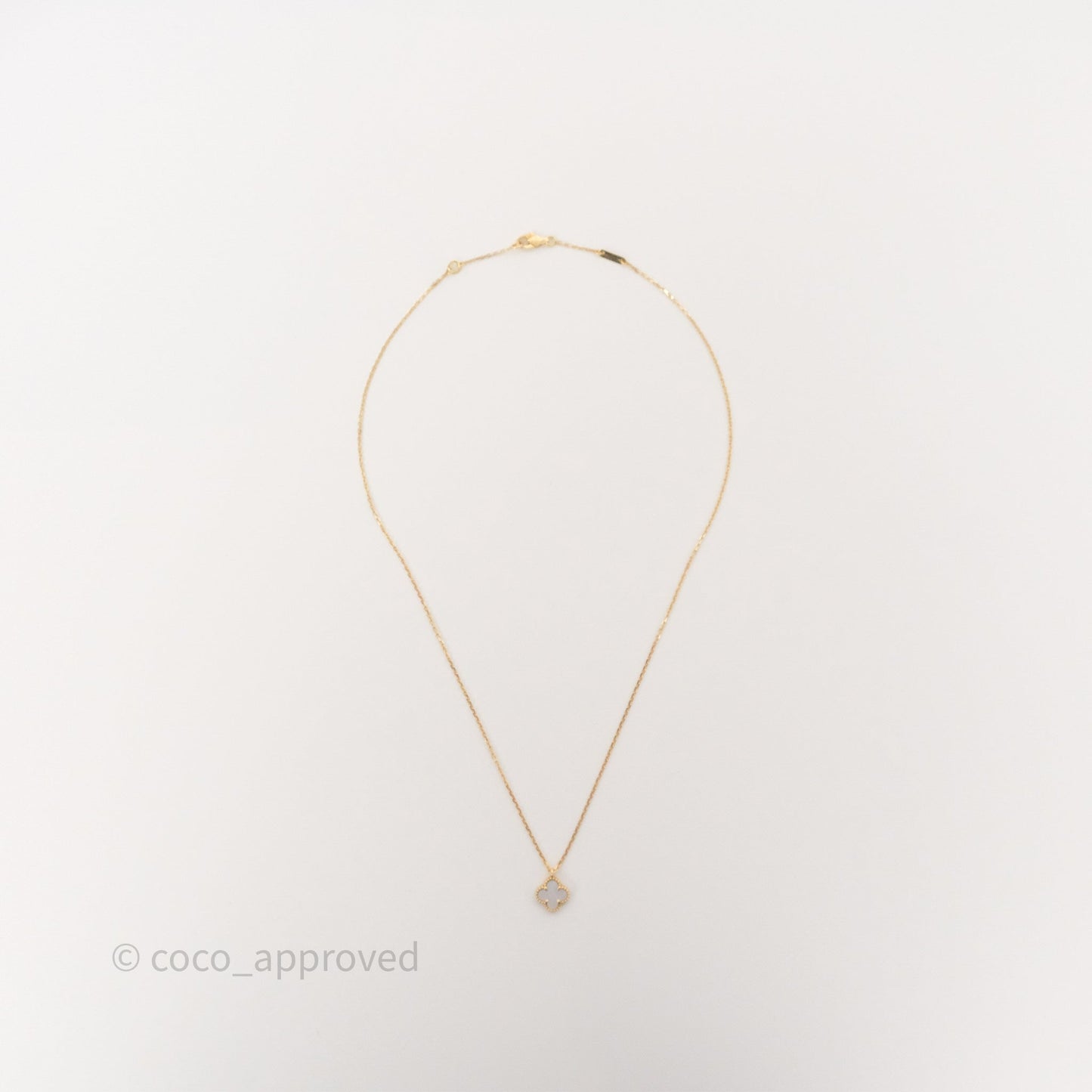 Van Cleef & Arpels Sweet Alhambra Pendant Necklace White Mother-of-pearl Yellow Gold