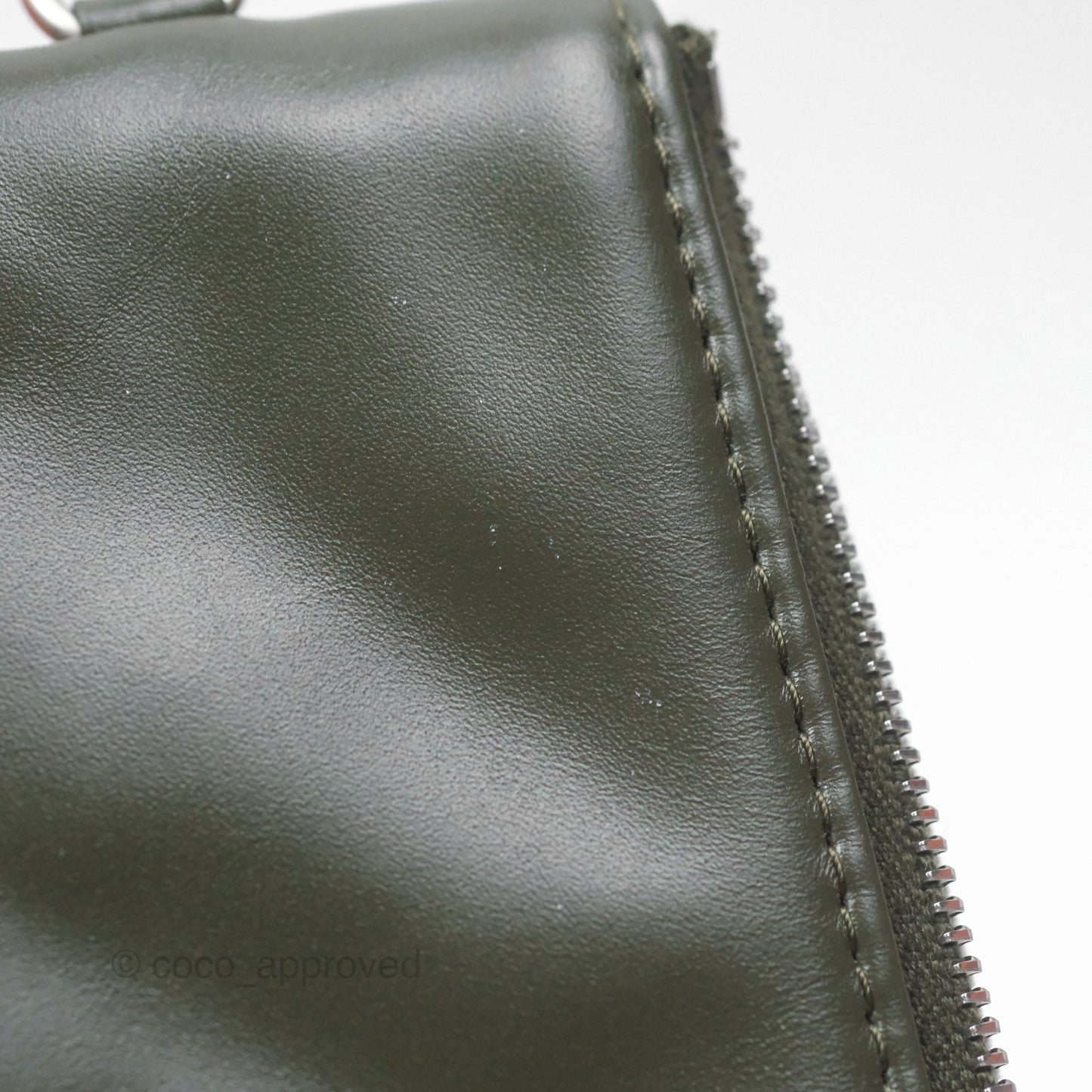 Chanel 22 Medium Green Shiny Calfskin Ruthenium Hardware