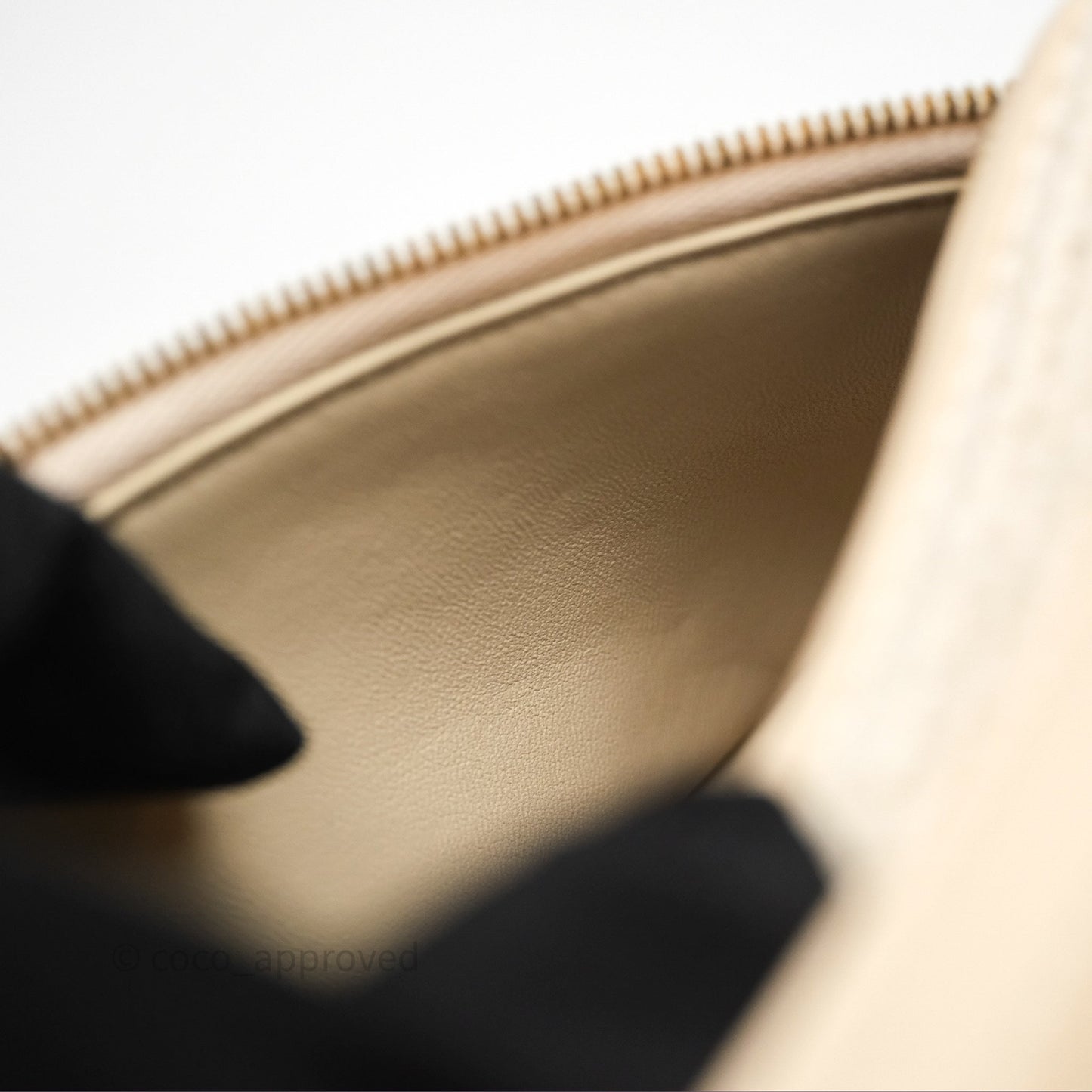 Loro Piana Extra Pocket L19 Beige Cotton-Linen Gold Hardware