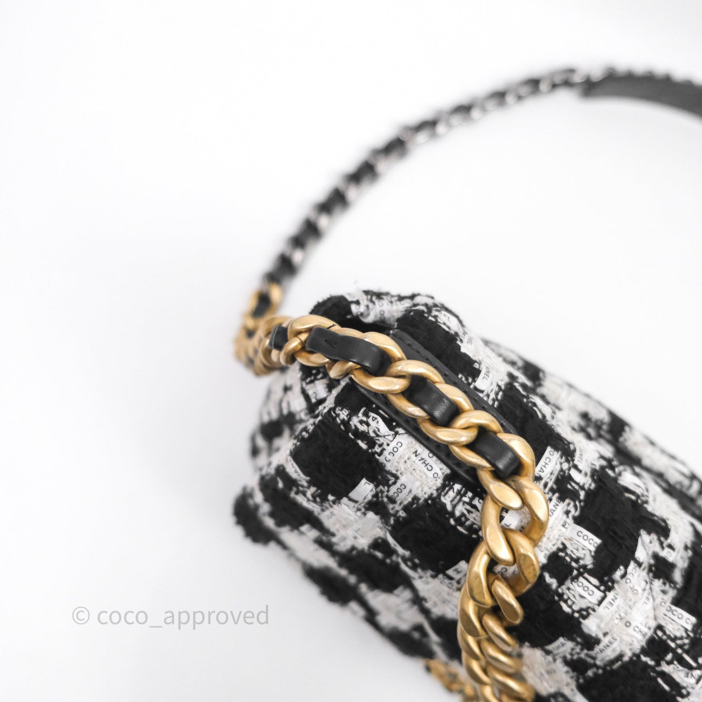 Chanel 19 Small Tweed Houndstooth Black & White Mixed Hardware