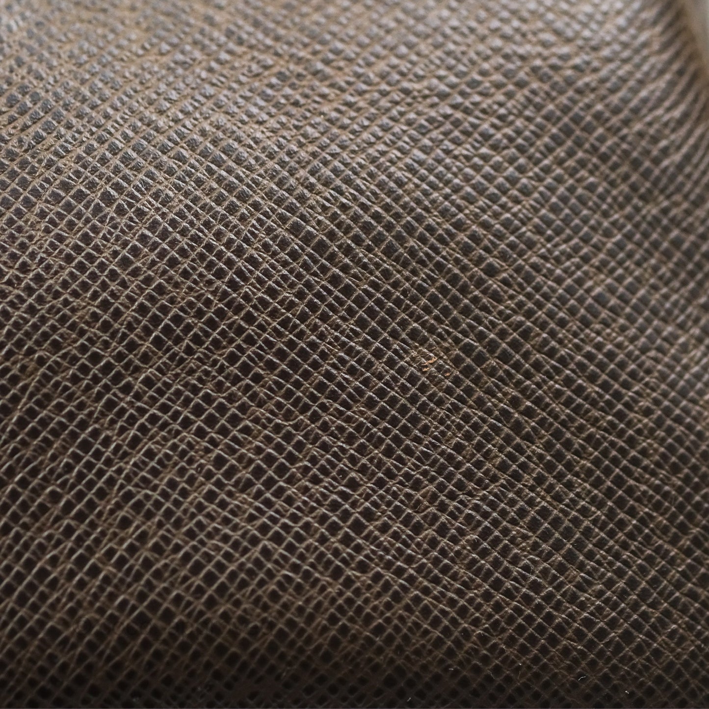 Louis Vuitton Vintage Kendall PM in Brown Taiga Leather