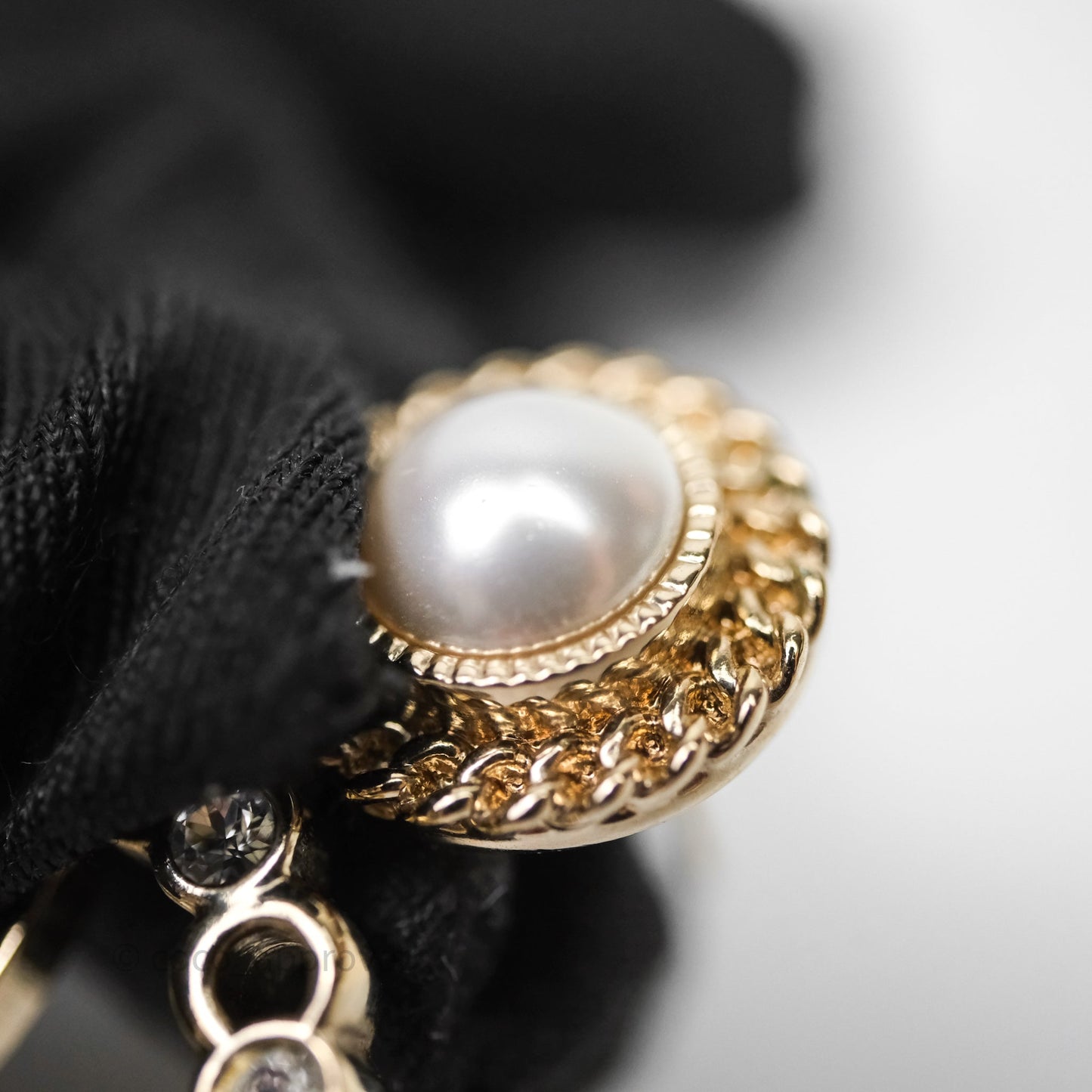 Chanel CC Coco Round Pearl Drop Earrings Gold Tone 22P