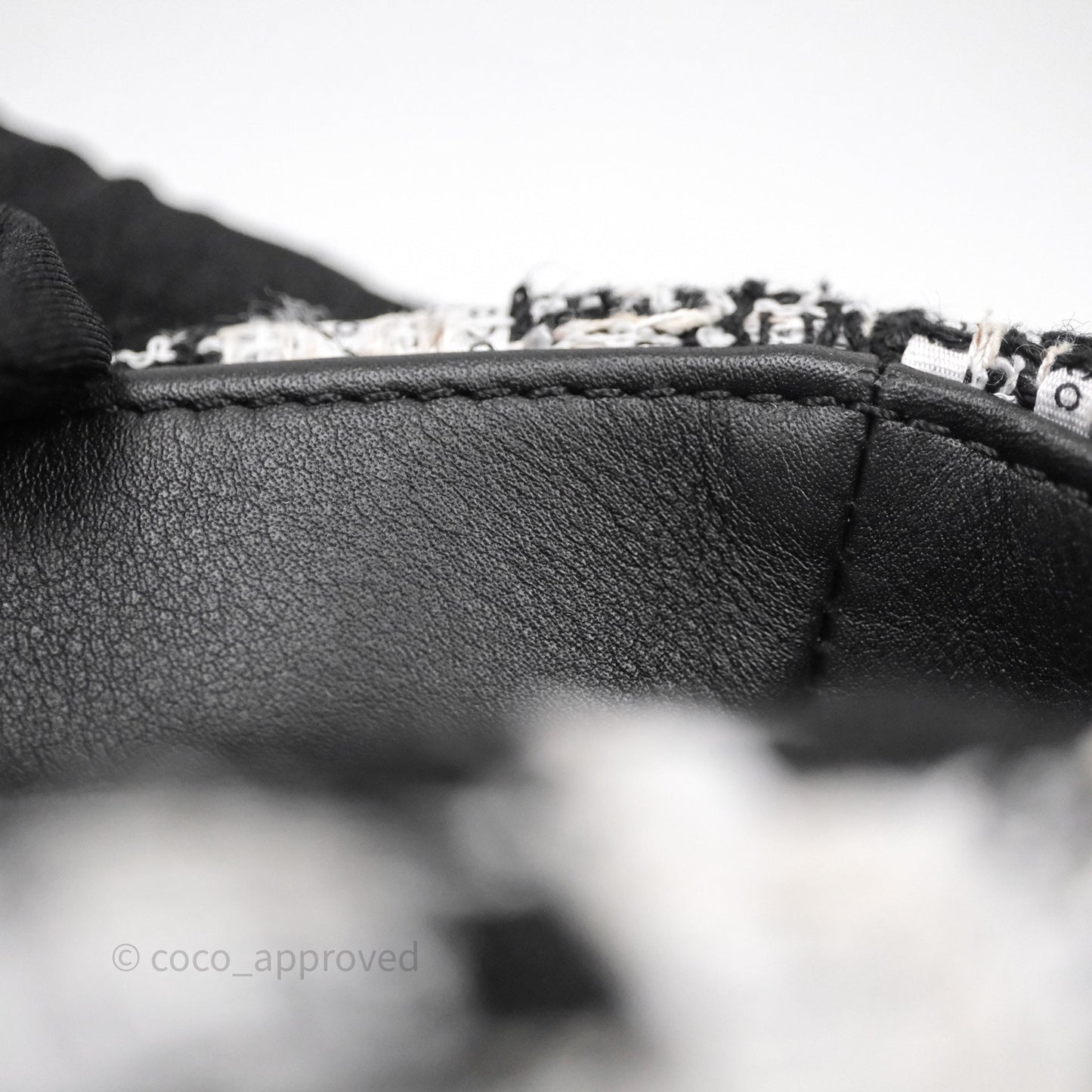 Chanel 19 Small Tweed Houndstooth Black & White Mixed Hardware