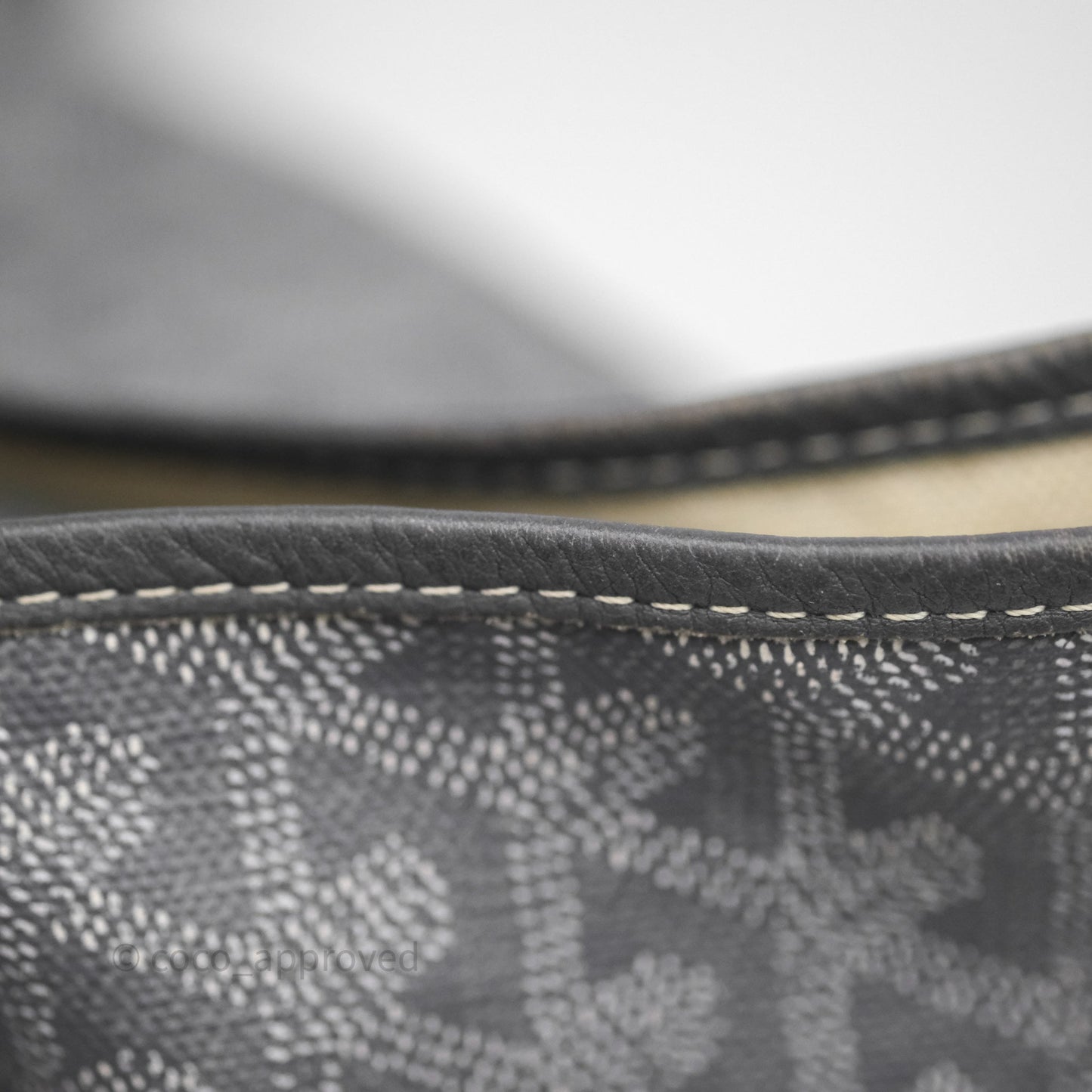 Goyard St Louis Tote PM ⁣⁣⁣⁣⁣⁣⁣⁣⁣⁣⁣⁣⁣⁣⁣⁣⁣⁣⁣⁣Grey