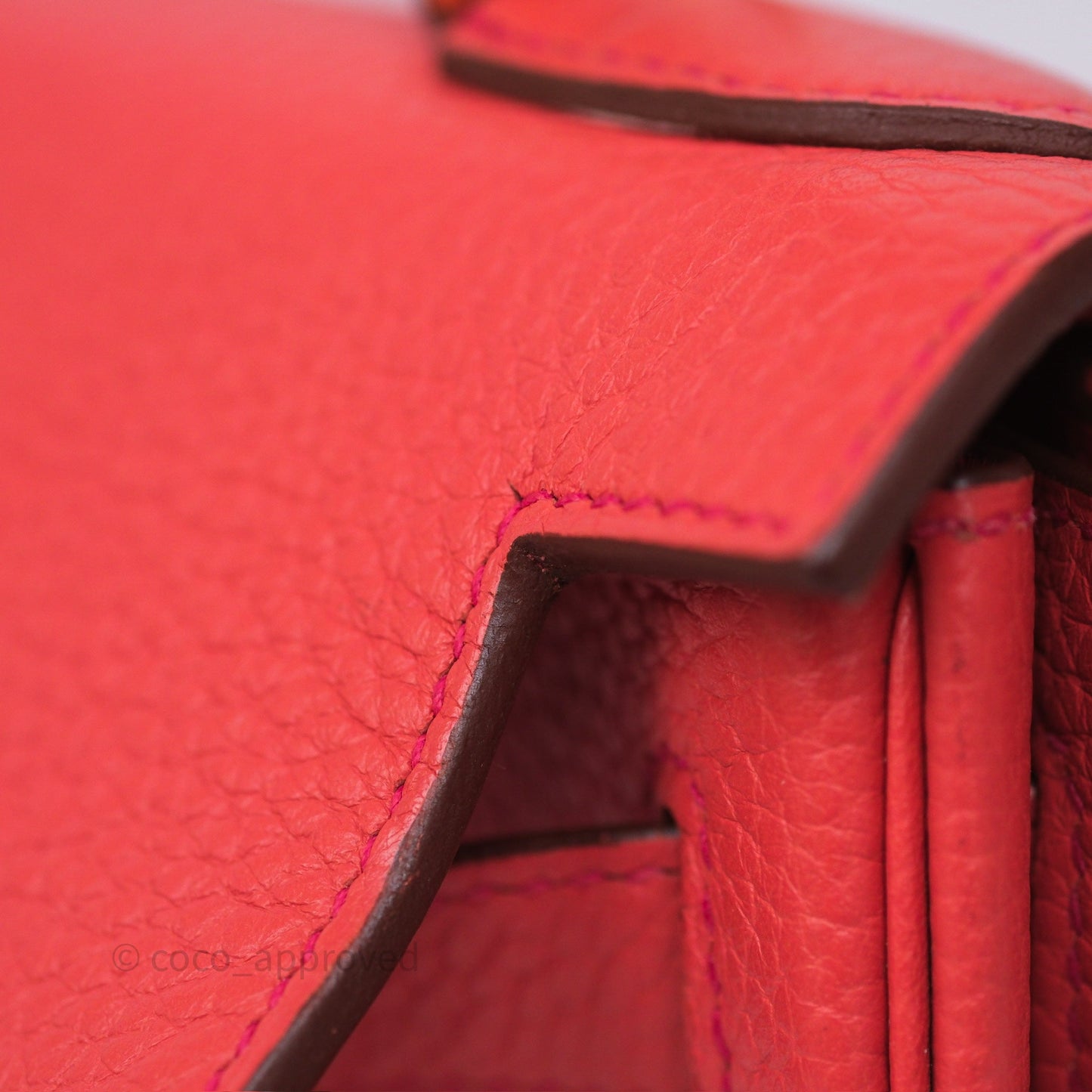 Hermès Kelly 28 Rose Jaipur Retourne Togo Gold Hardware