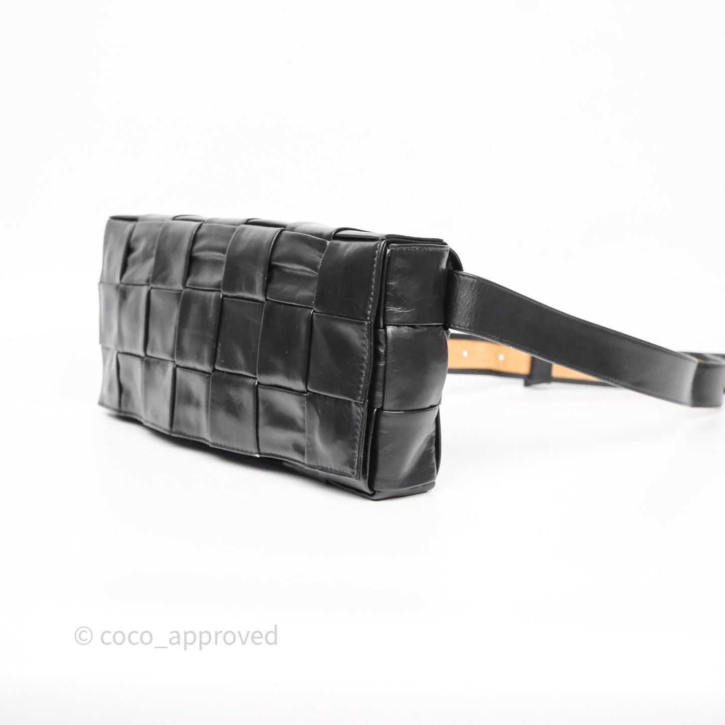 Bottega Veneta Cassette Stretch Belt Bag Maxi Black Intrecciato Leather