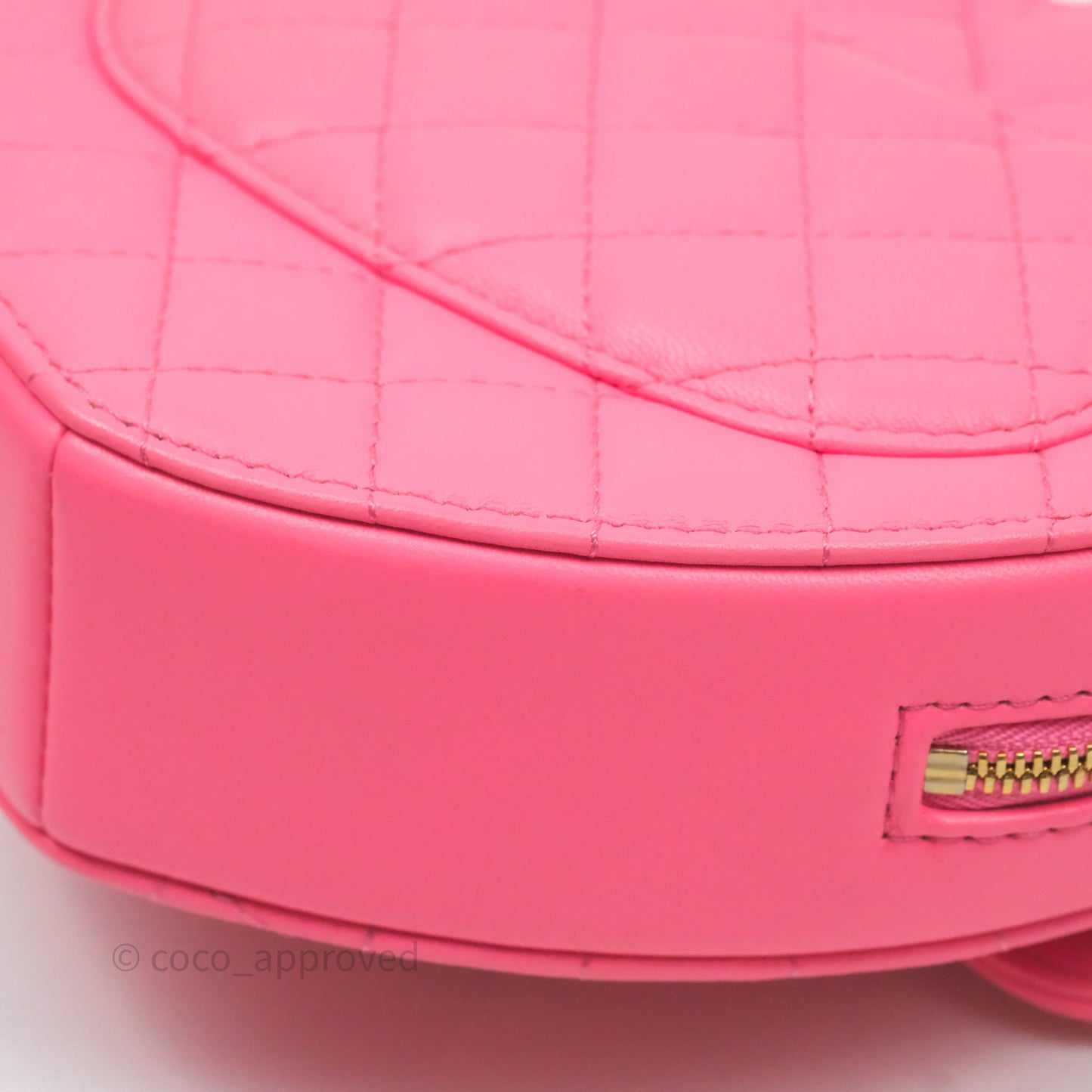 Chanel Large Heart Bag Pink Lambskin Gold Hardware 22S