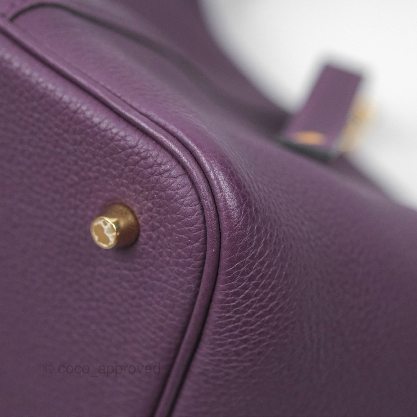 Hermès Picotin 22 Lock Cassis Taurillon Maurice Gold Hardware