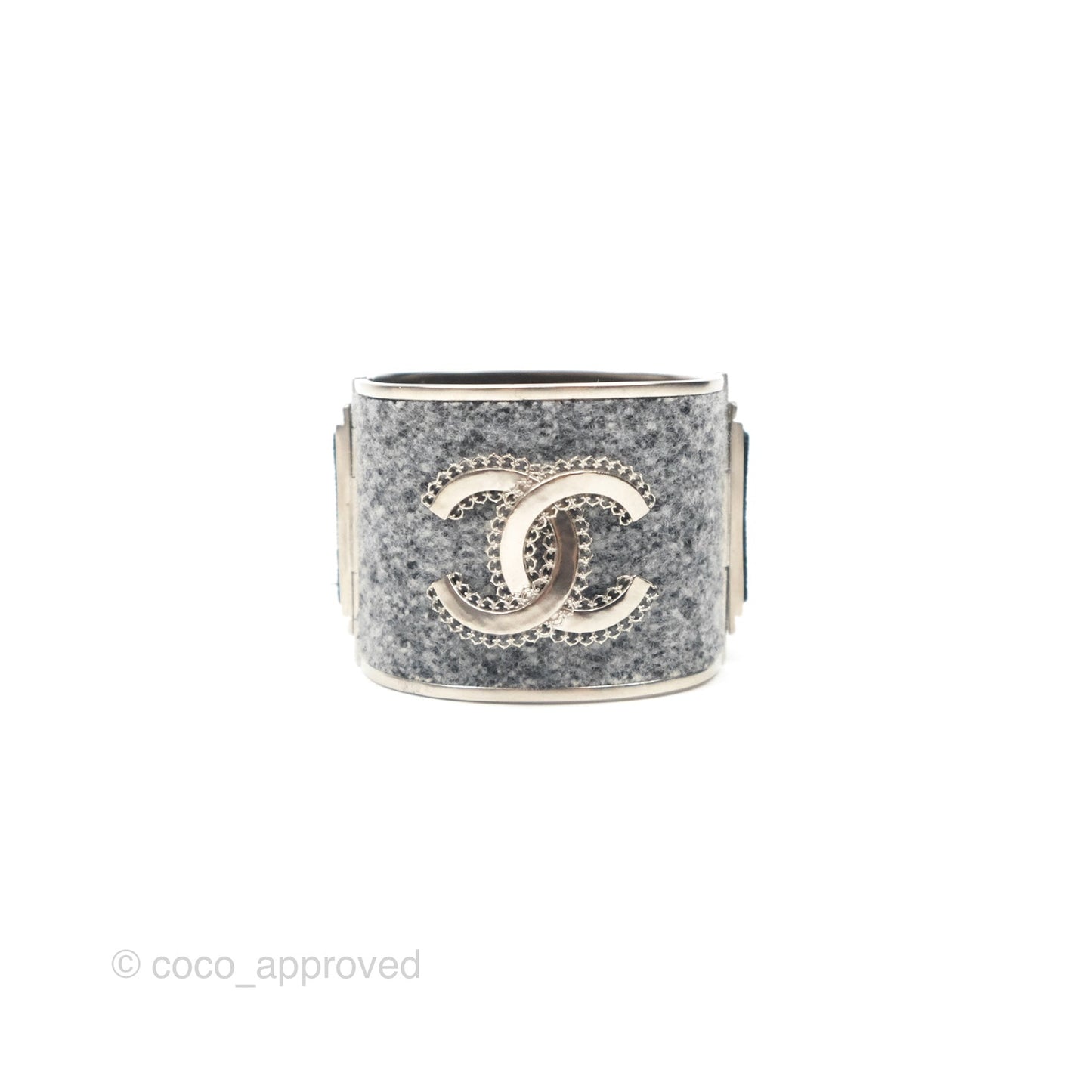 Chanel CC Pearl Bracelet Grey Navy Silver Tone 15V