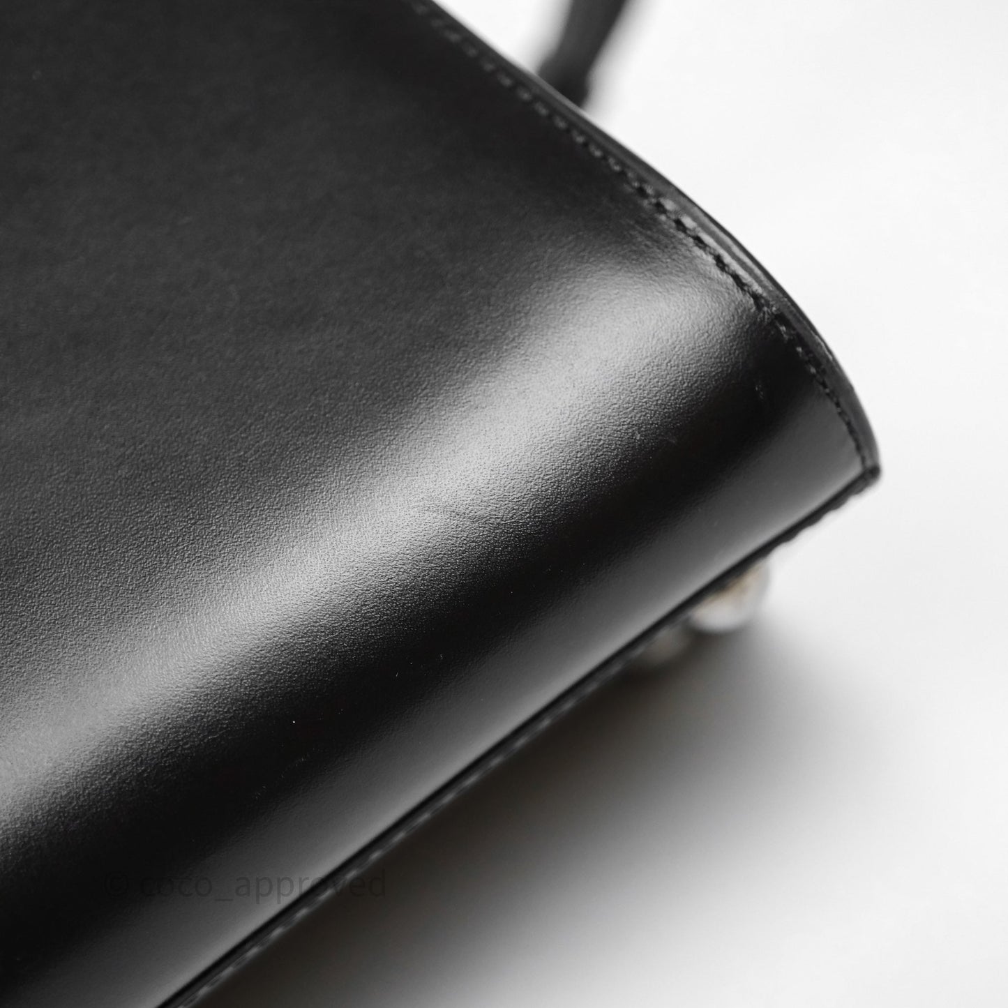 Delvaux Brillant MM Calfskin Black