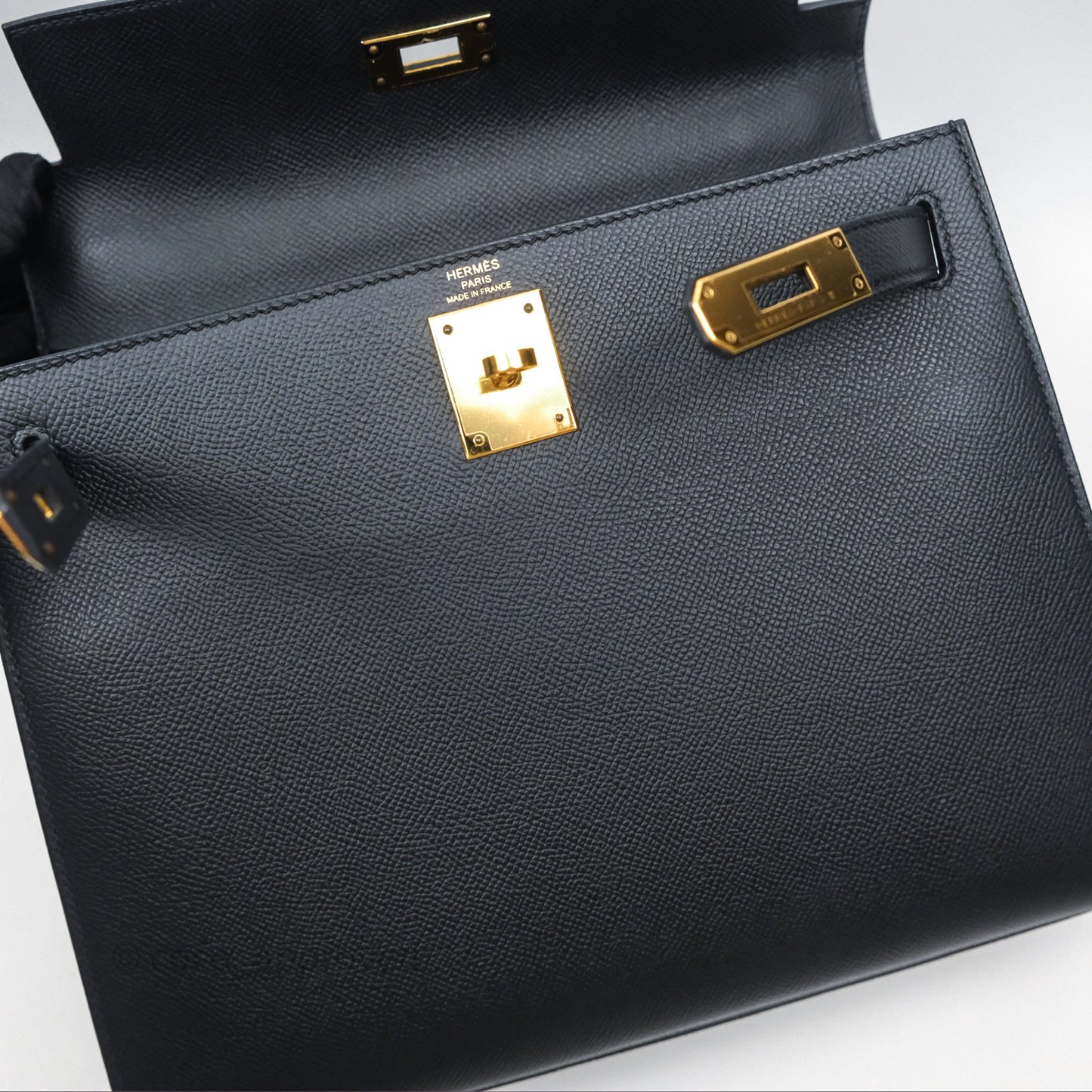 Hermès Kelly 28 Sellier Noir Black 89 Epsom Gold Hardware