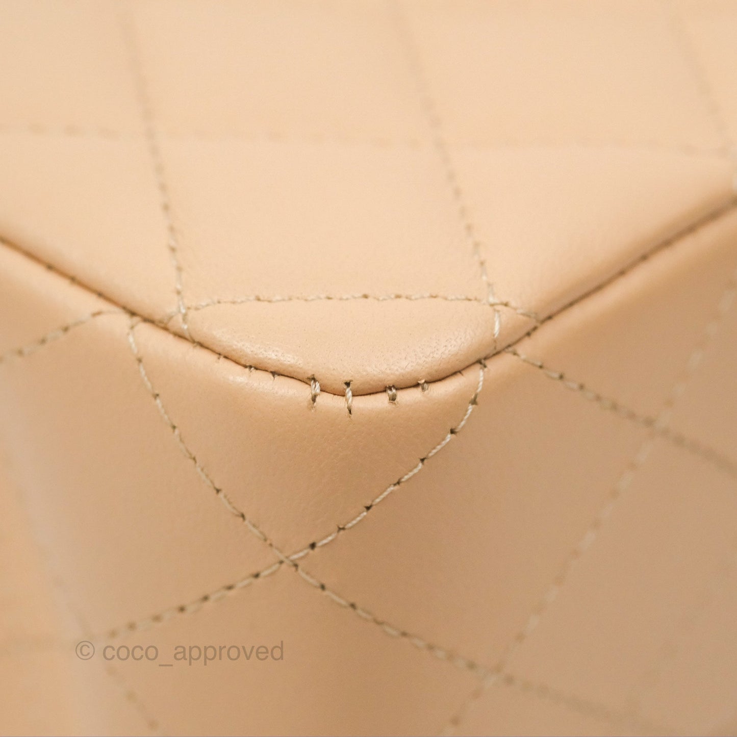 Chanel Classic M/L Medium Flap Quilted Beige Lambskin Gold Hardware