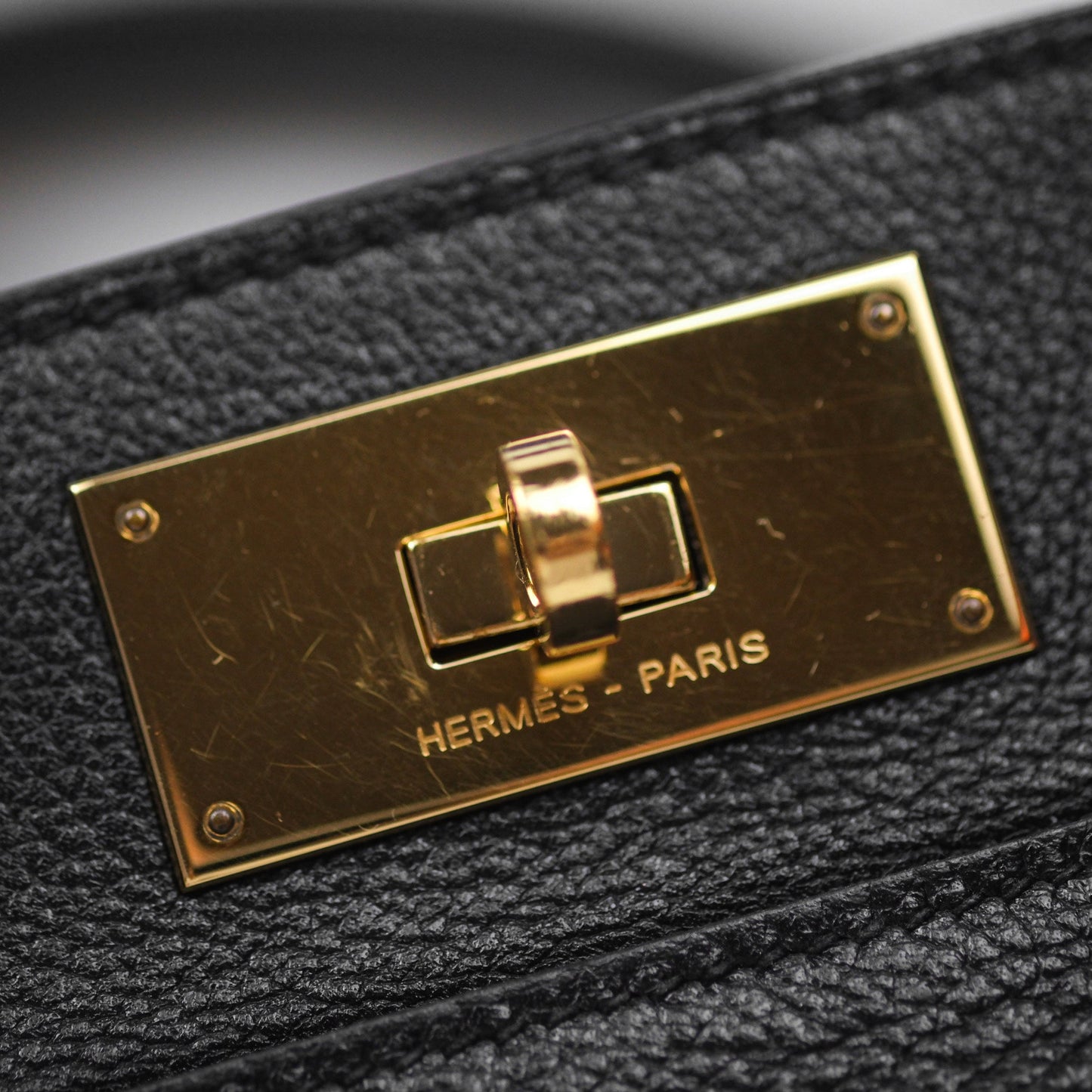 Hermès ToolBox 26 Noir 89 Taurillon Novillo Gold Hardware