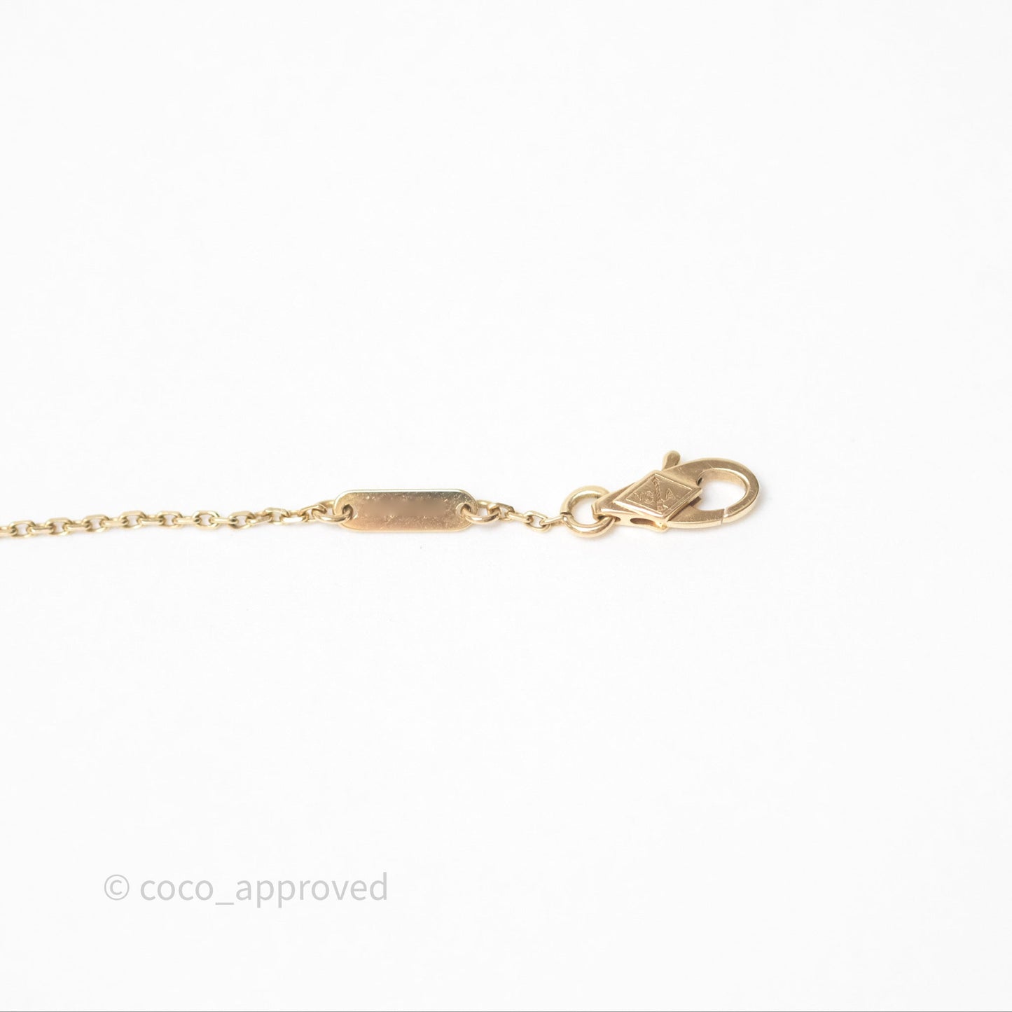 Van Cleef & Arpels Sweet Alhambra Bracelet Yellow Gold & Mother-of-pearl