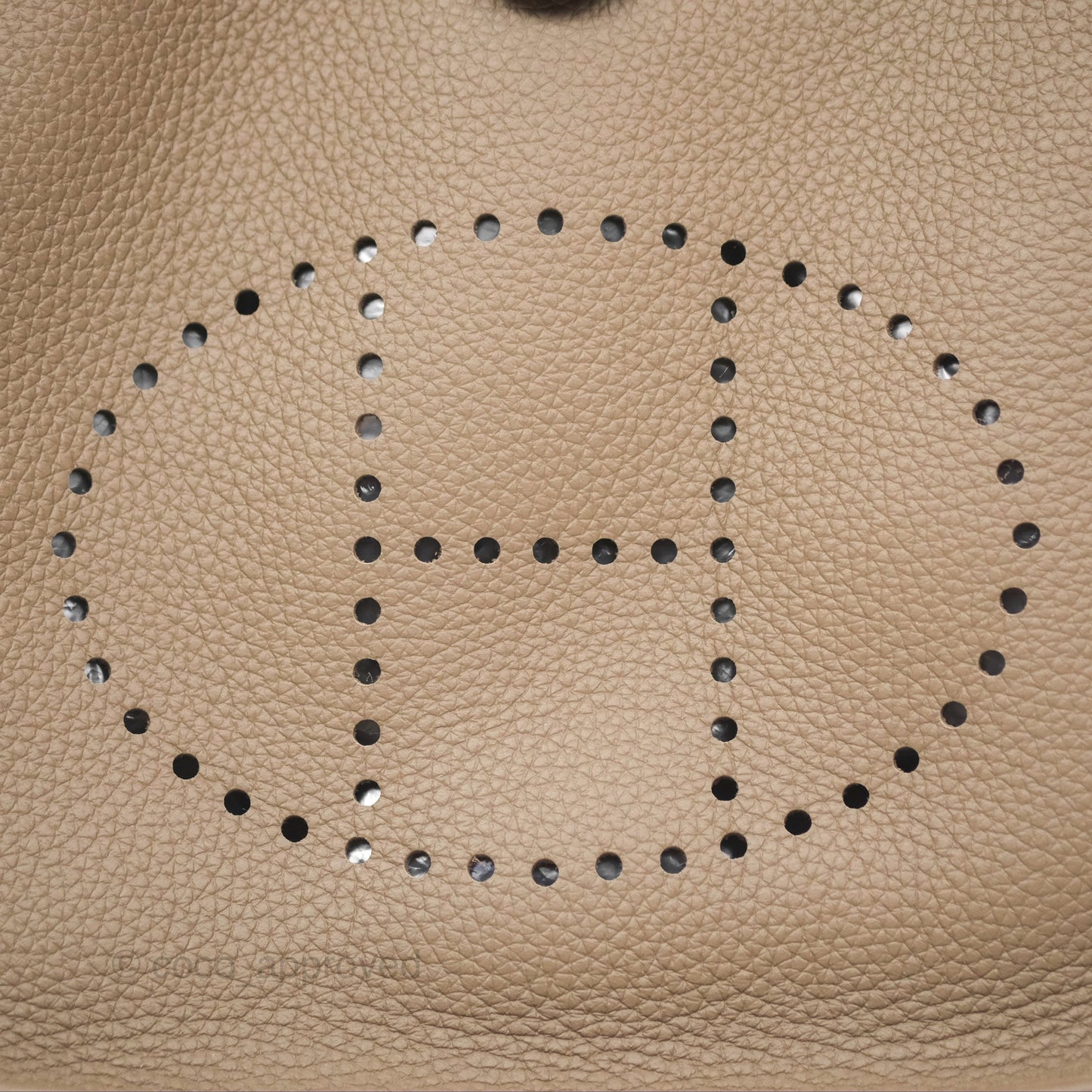 Hermes Evelyne III 29 Etoupe 18 Taurillon Clemence Palladium Hardware