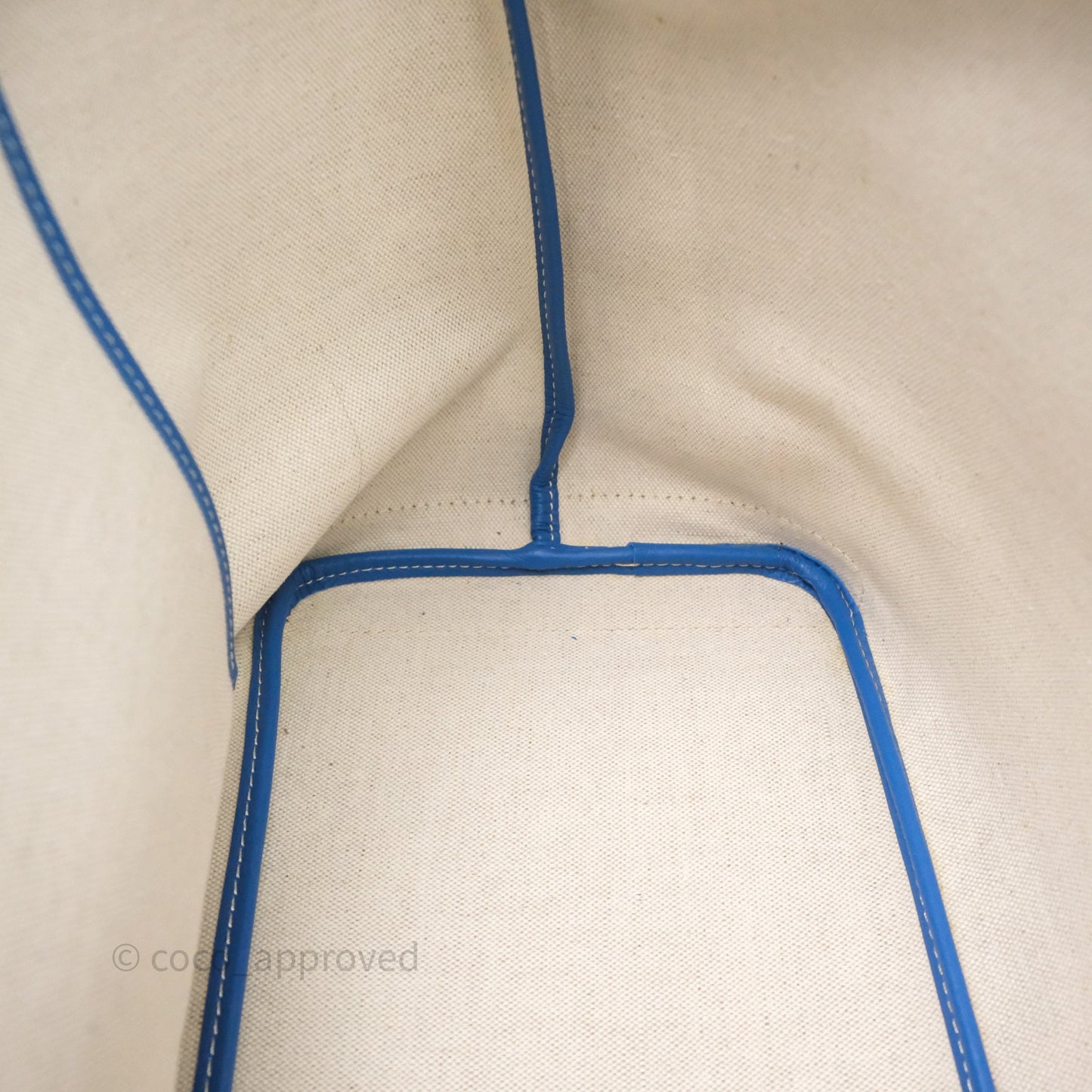 Goyard St Artois Tote MM ⁣⁣⁣⁣⁣⁣⁣⁣⁣⁣⁣⁣⁣⁣⁣⁣⁣⁣⁣⁣Blue Canvas