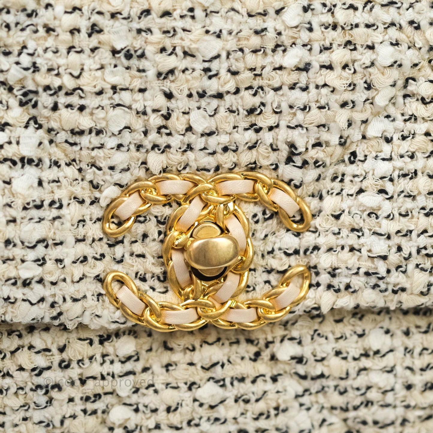 Chanel 19 Small Tweed Cream Mixed Hardware