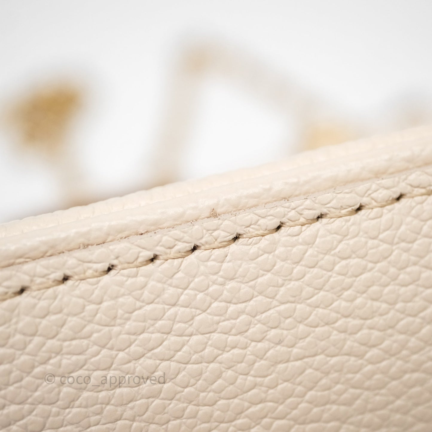 Louis Vuitton Easy Pouch On Strap Crème Monogram Empreinte Leather