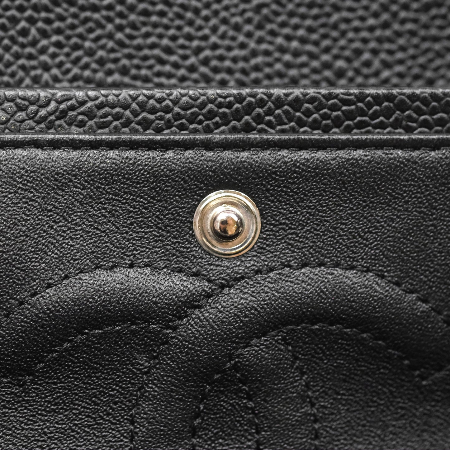 Chanel Classic M/L Medium Flap Quilted Black Caviar Silver Hardware