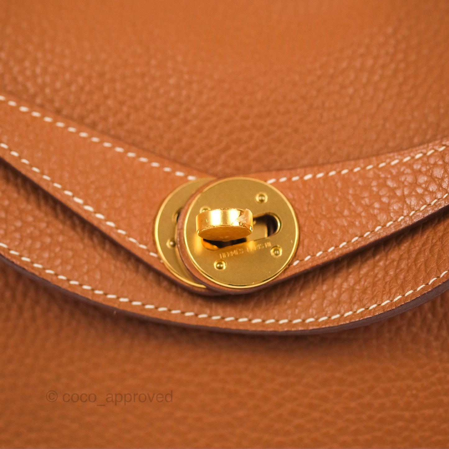 Hermès Lindy 26 Gold Taurillon Clemence Gold Hardware