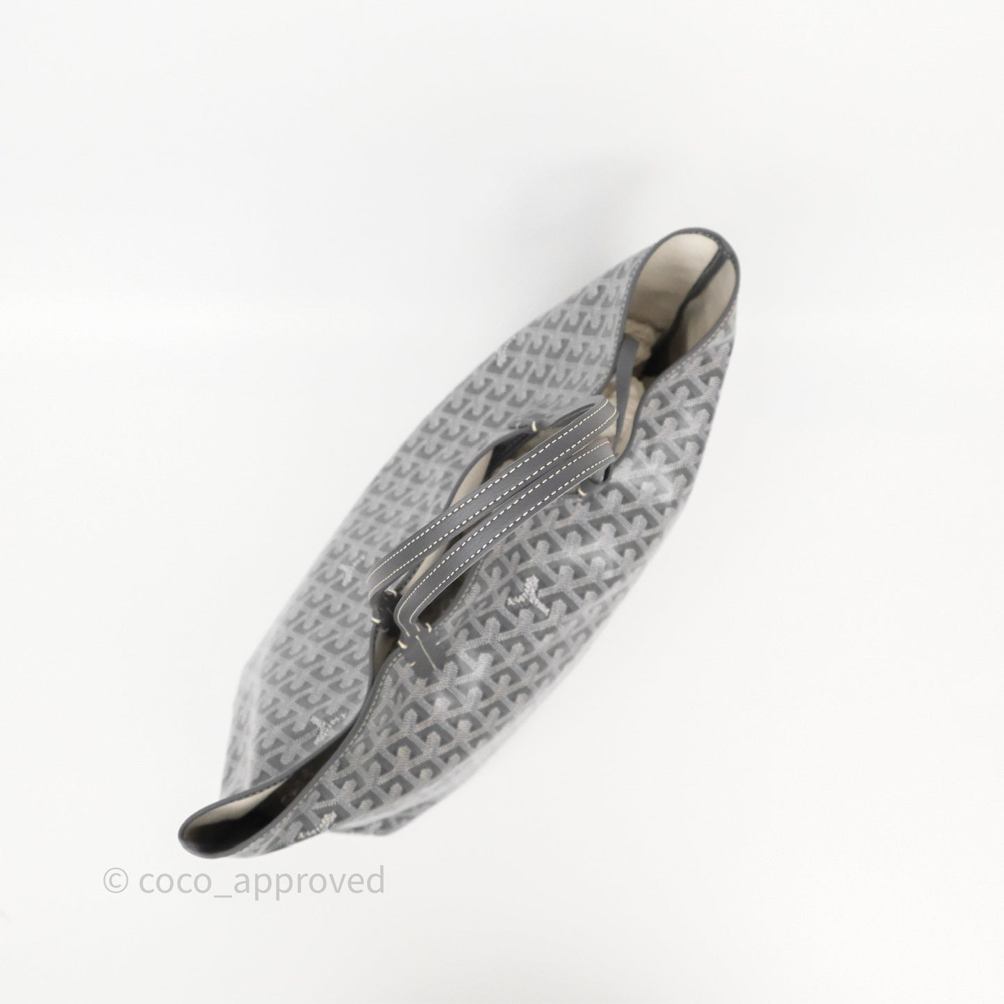 Goyard St Louis Tote PM ⁣⁣⁣⁣⁣⁣⁣⁣⁣⁣⁣⁣⁣⁣⁣⁣⁣⁣⁣⁣Grey