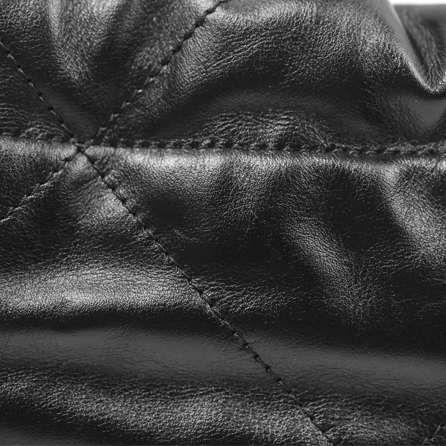 Chanel 22 Mini Bag Black Shiny Crumpled Calfskin