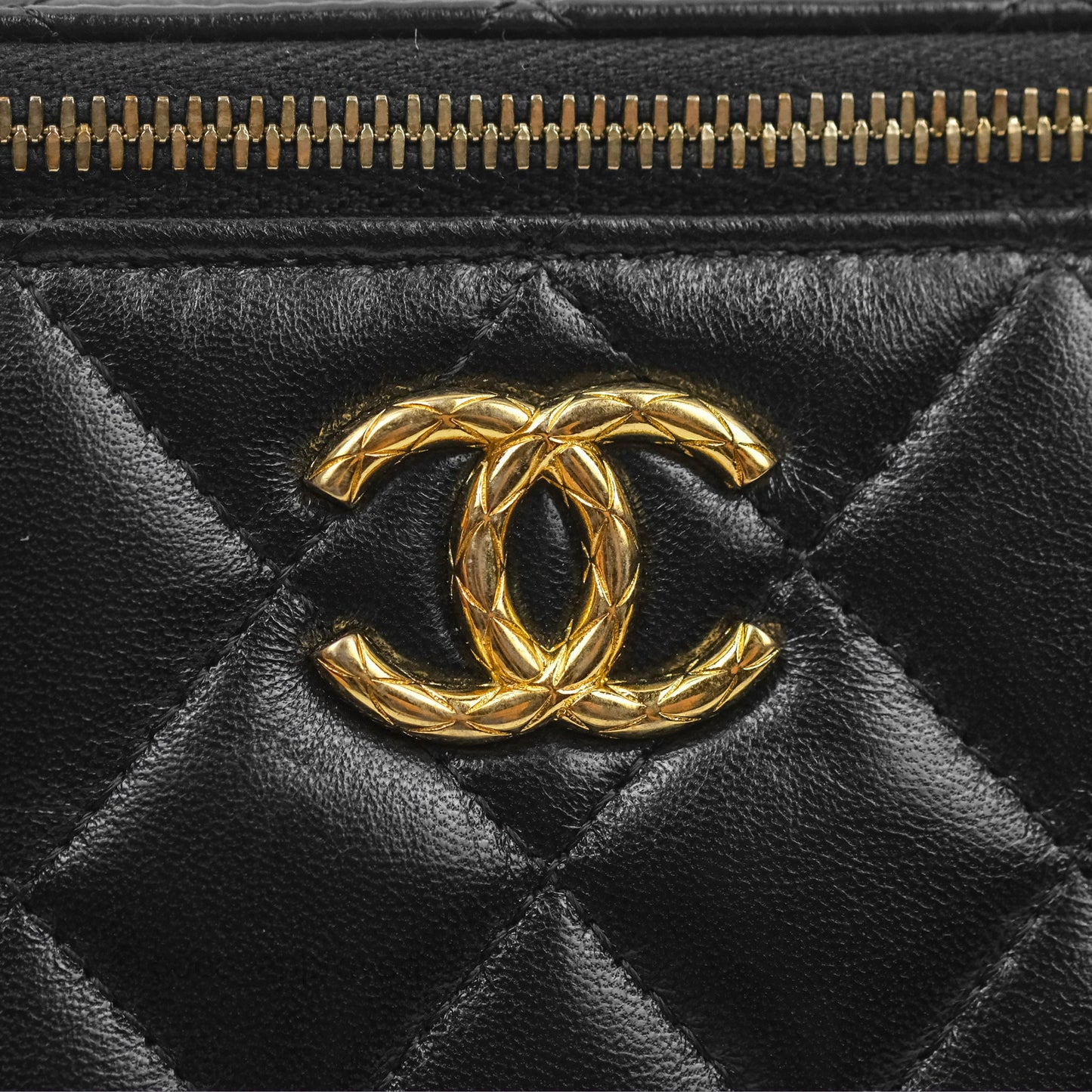 Chanel Vanity with Double Chain Black Shiny Crumpled Calfskin Gold Hardware 23S