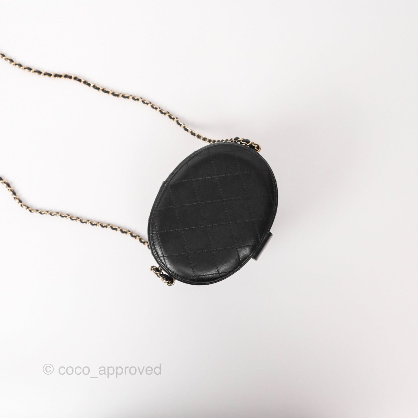 Chanel Quilted Round Vanity Clutch With Chain Black Lambskin Gold Hardware
