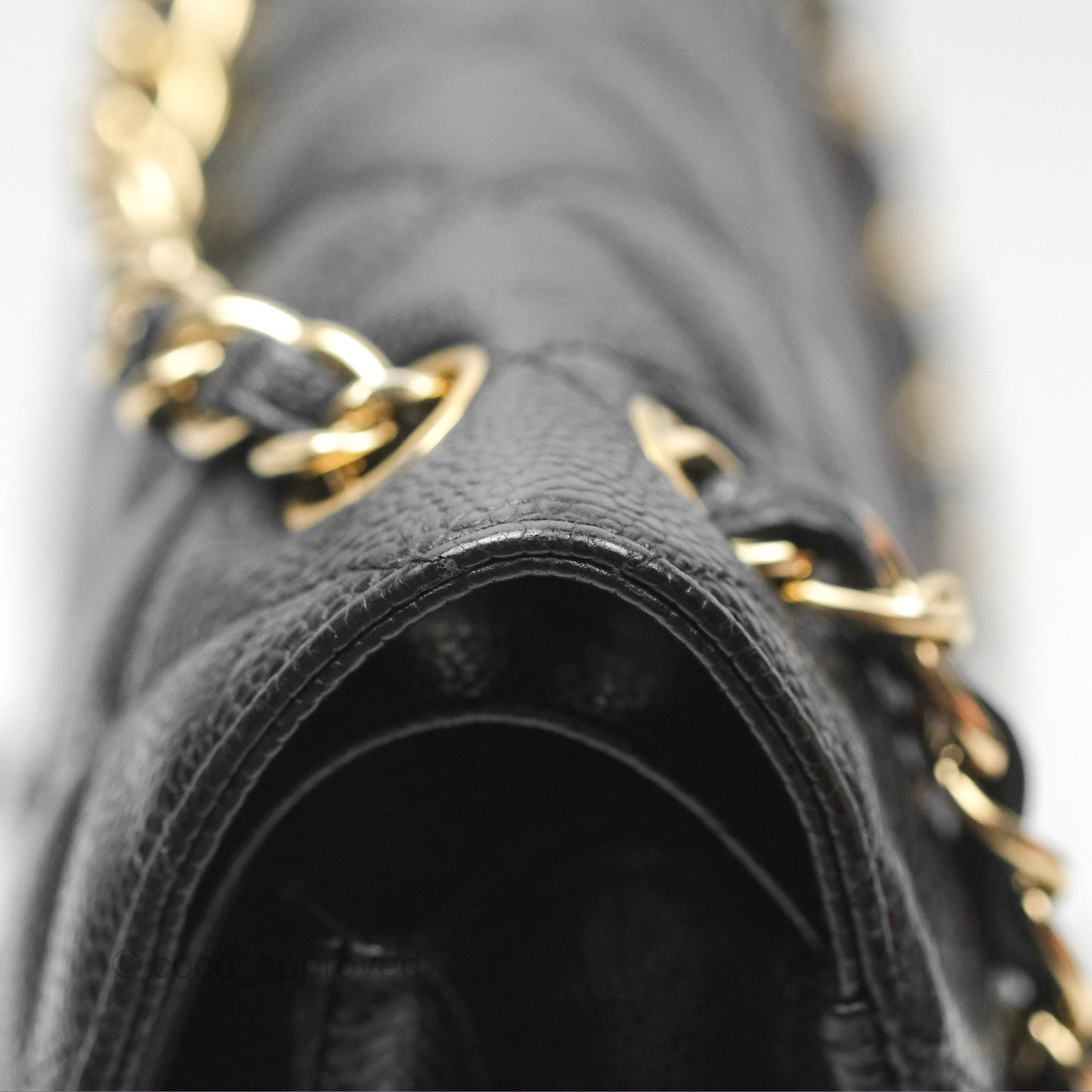 Chanel Jumbo Double Flap Quilted Black Caviar Gold Hardware⁣⁣