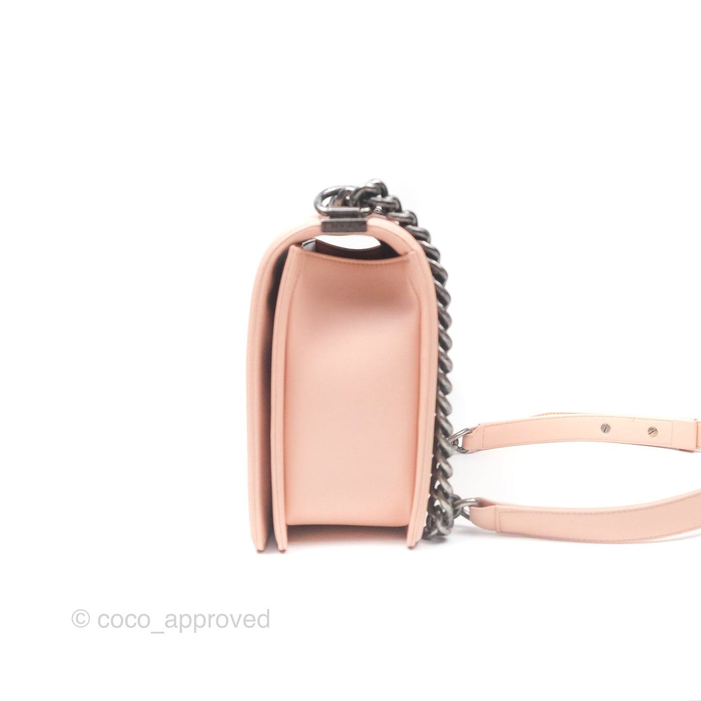 Chanel Quilted New Medium Boy Pink Lambskin Ruthenium Hardware