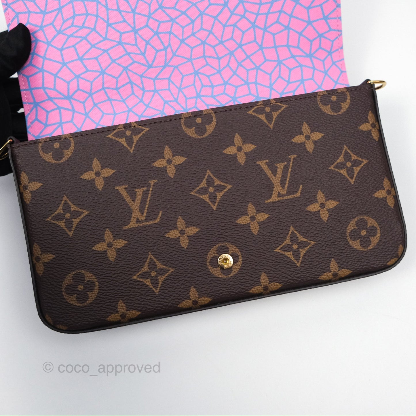 Louis Vuitton X Yayoi Kusama Pochette Felicie in Monogram Pumpkins