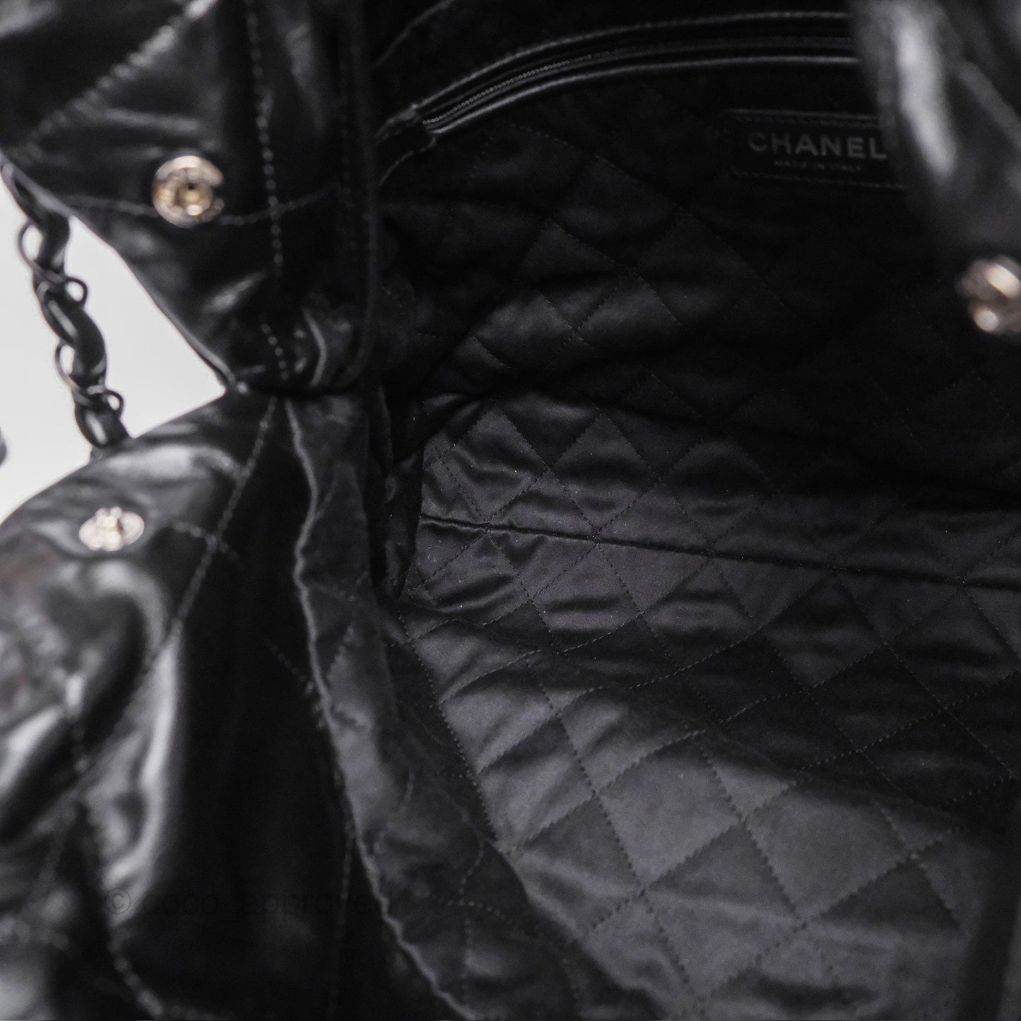 Chanel 22 Small Quilted So Black Shiny Crumpled Calfskin