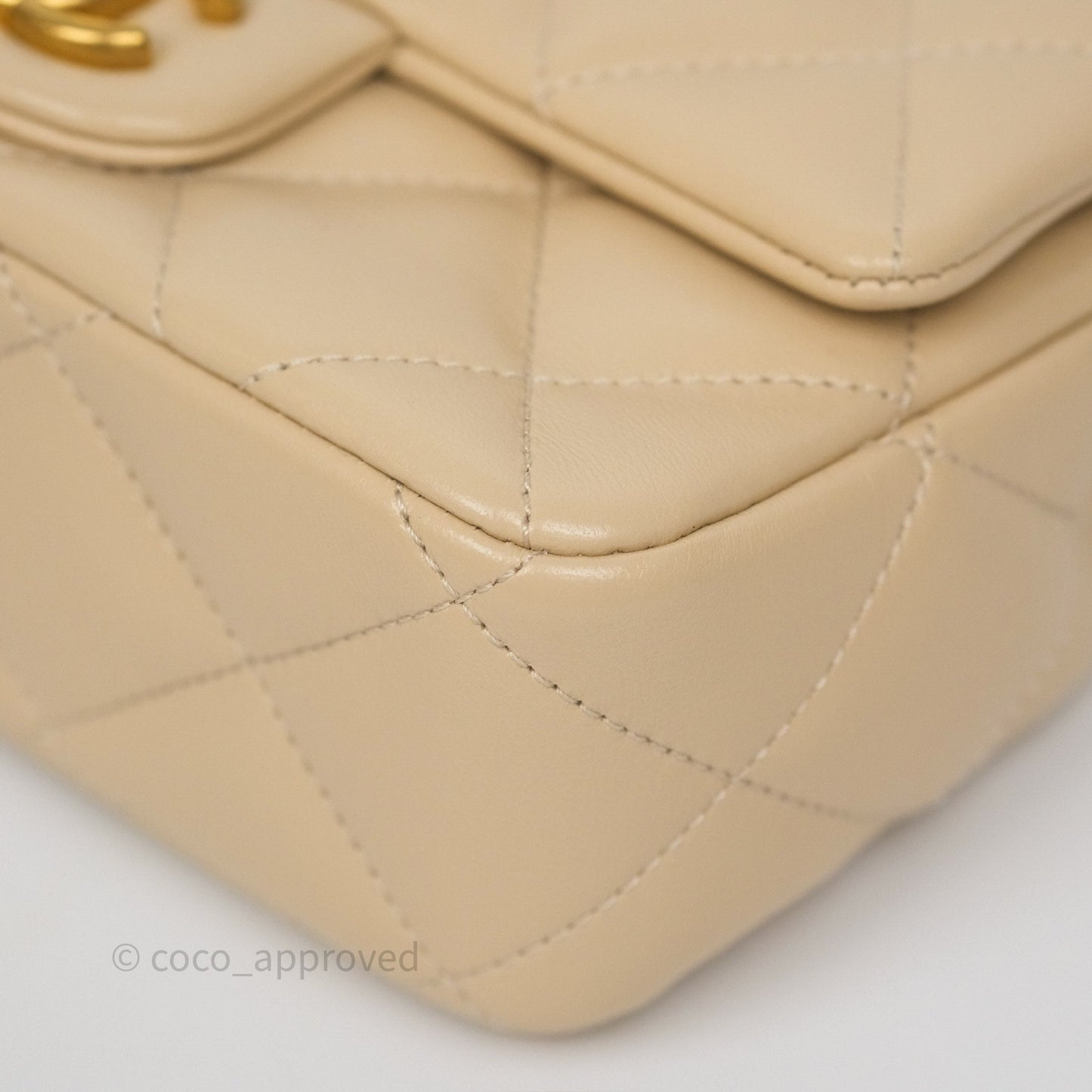 Chanel Sweetheart Mini Flap Beige Shiny Lambskin Aged Gold Hardware