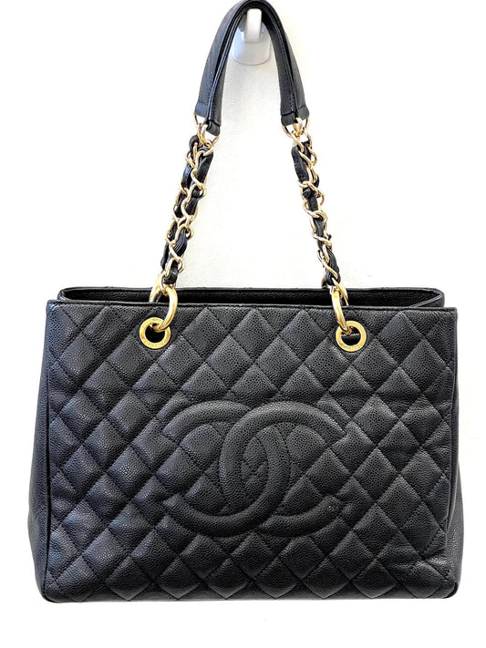 Luxury Chanel CAVIAR QUILTED GRAND SHOPPING TOTE BAG