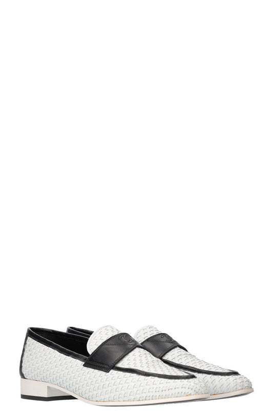 CHANEL Loafer Flats Black and White