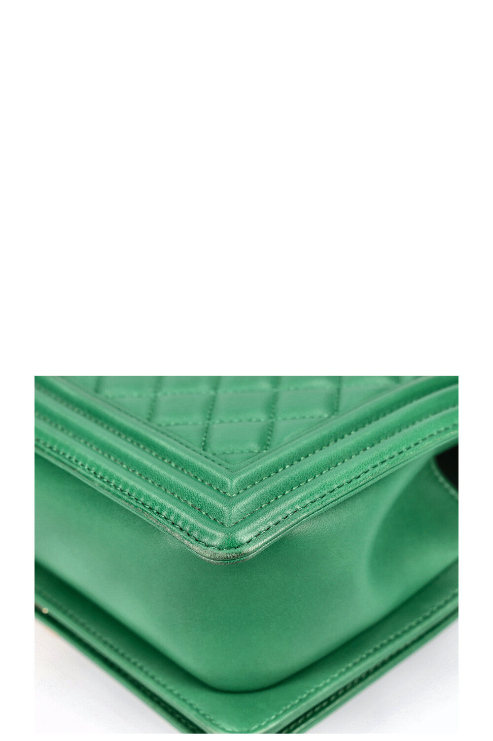 CHANEL Boy Bag Medium Green