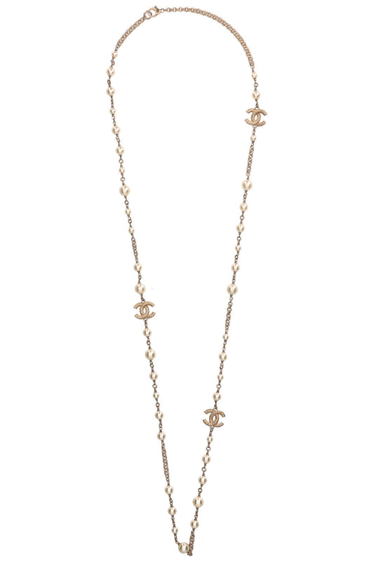 CHANEL Pearl Necklace 2019
