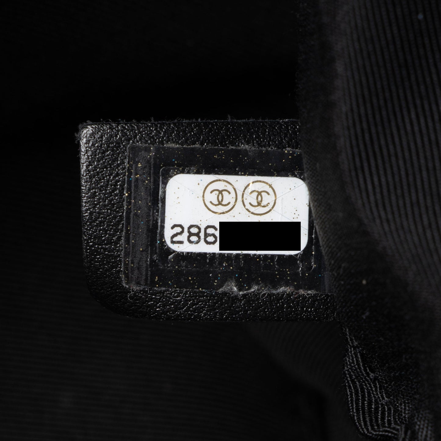 Chanel Bullskin Neo Soft Medium Shopping Tote (SHF-64NjCF)