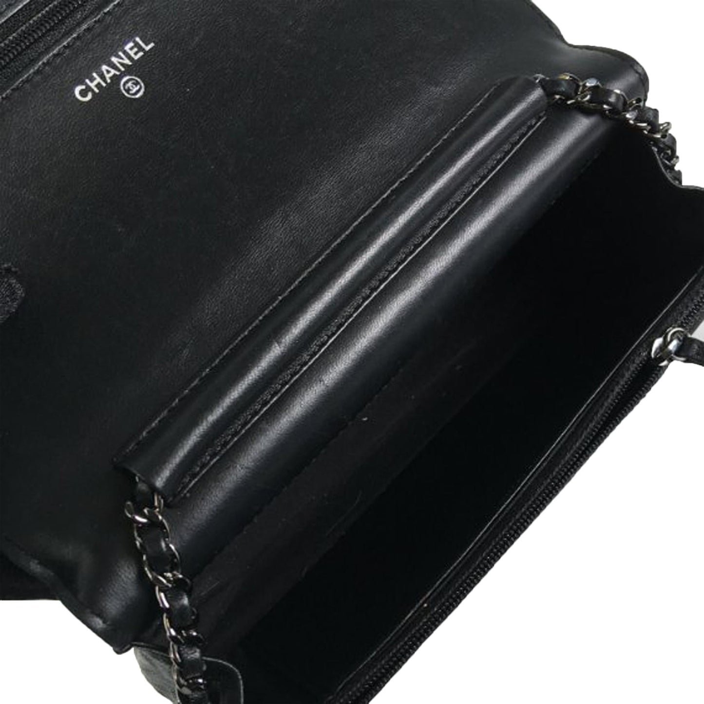 Chanel CC Crossing Wallet on Chain (SHG-PFbWdZ)