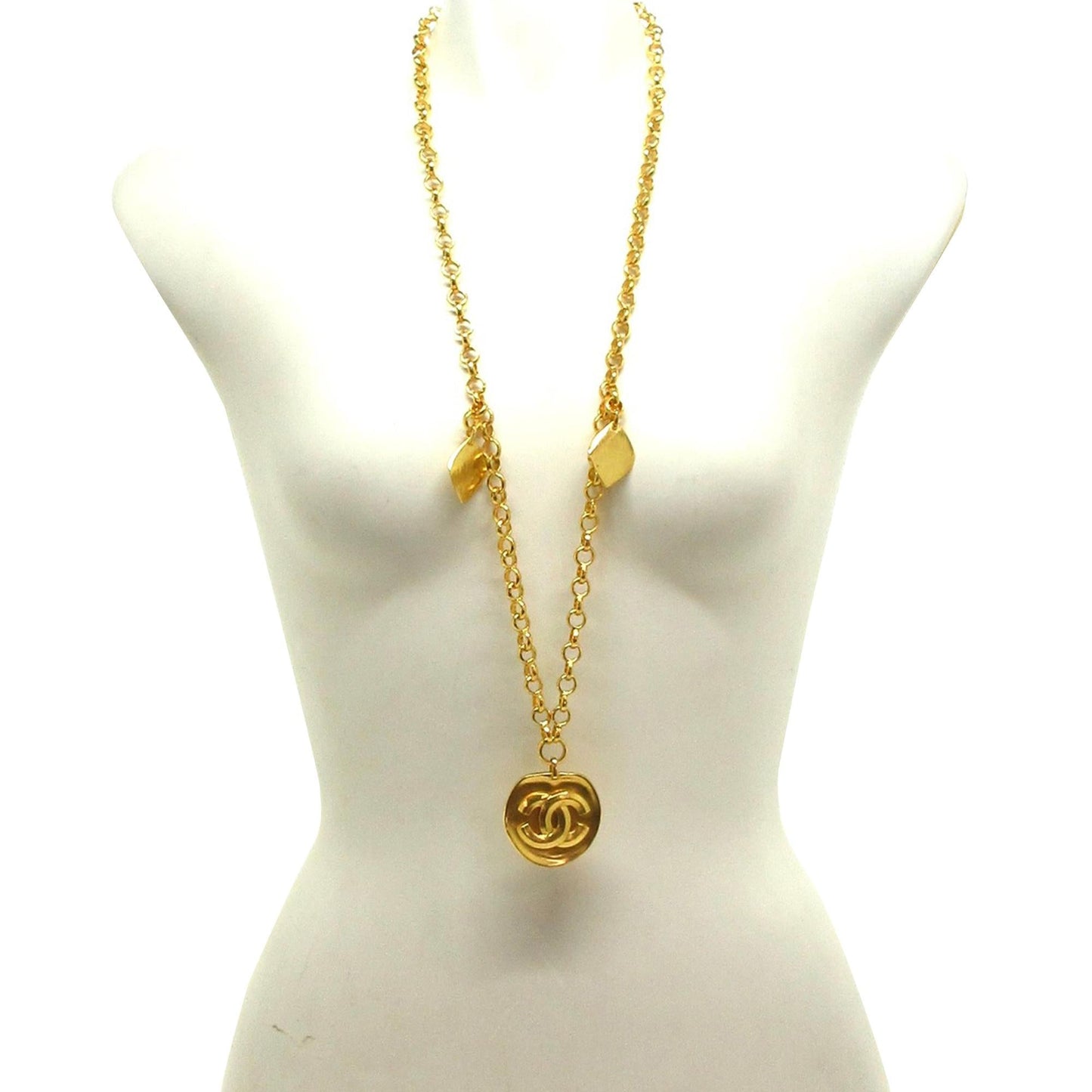 Chanel CC Pendant Necklace (SHG-mqTd0m)