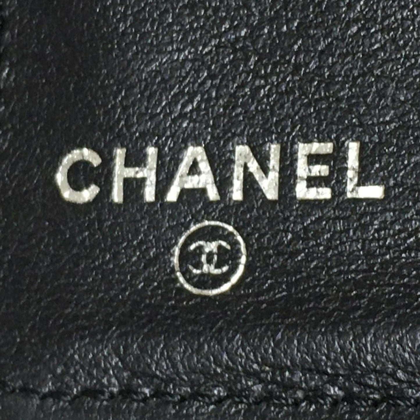 Chanel CC Quilted Lambskin Leather Long Wallet (SHG-5sKFrM)