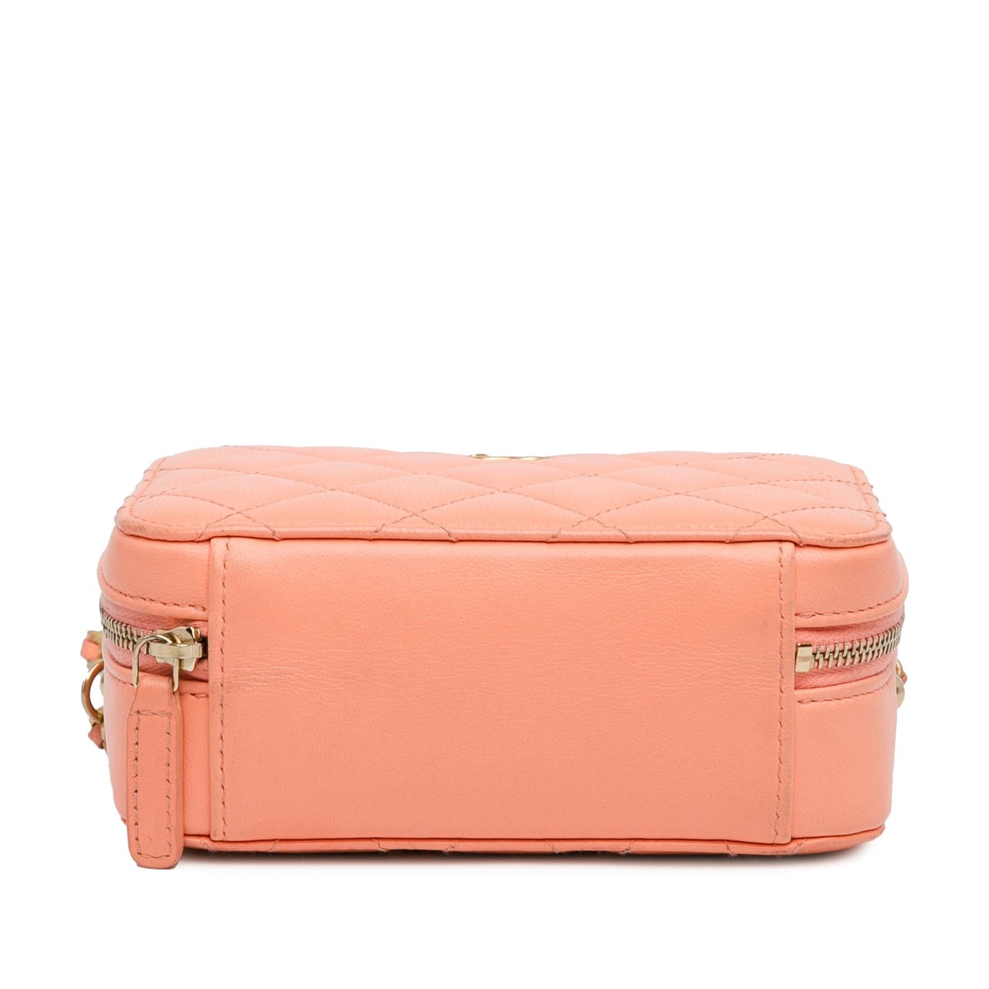 Chanel CC Quilted Lambskin Pearl Crush Camera Bag (SHG-5B4yyg)